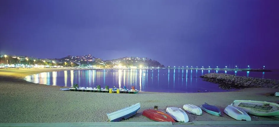 Beach in Hotel Plaça