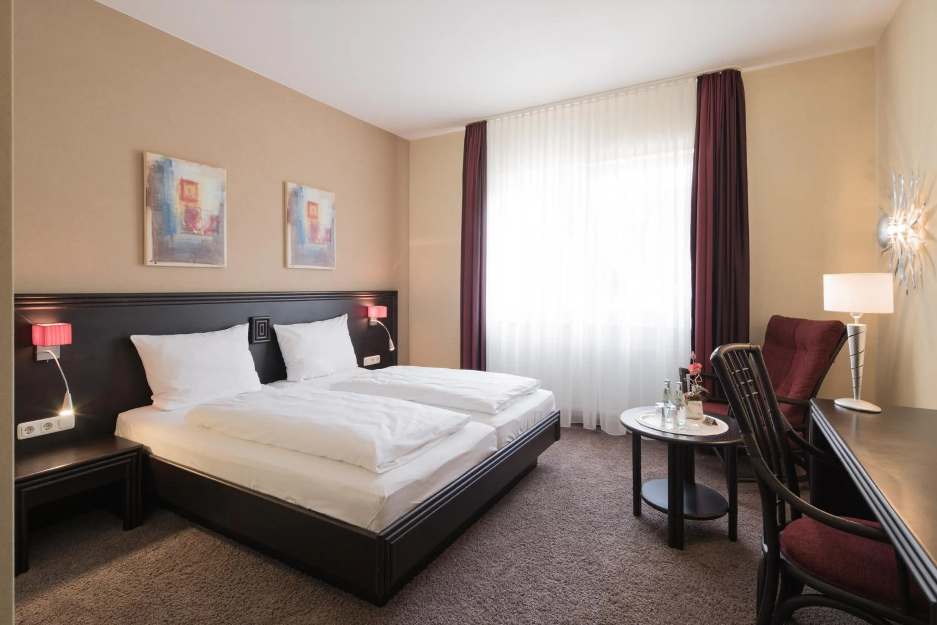 Photo of the whole room, Bed in Brauhaus Zum Löwen