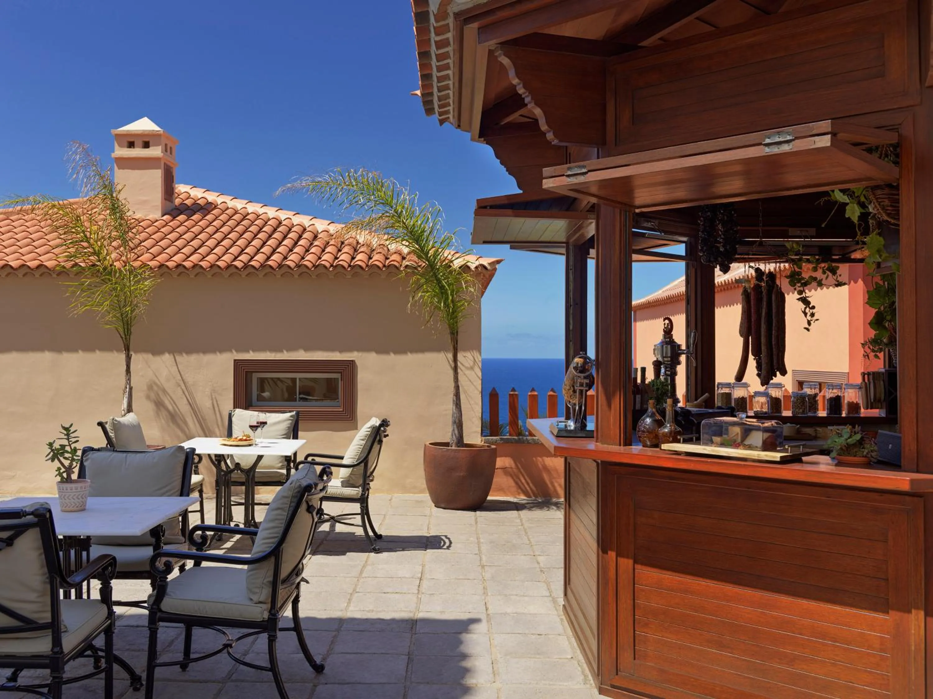 Patio in Hotel Hacienda del Conde Meliá Collection Golf & Spa - Adults Only