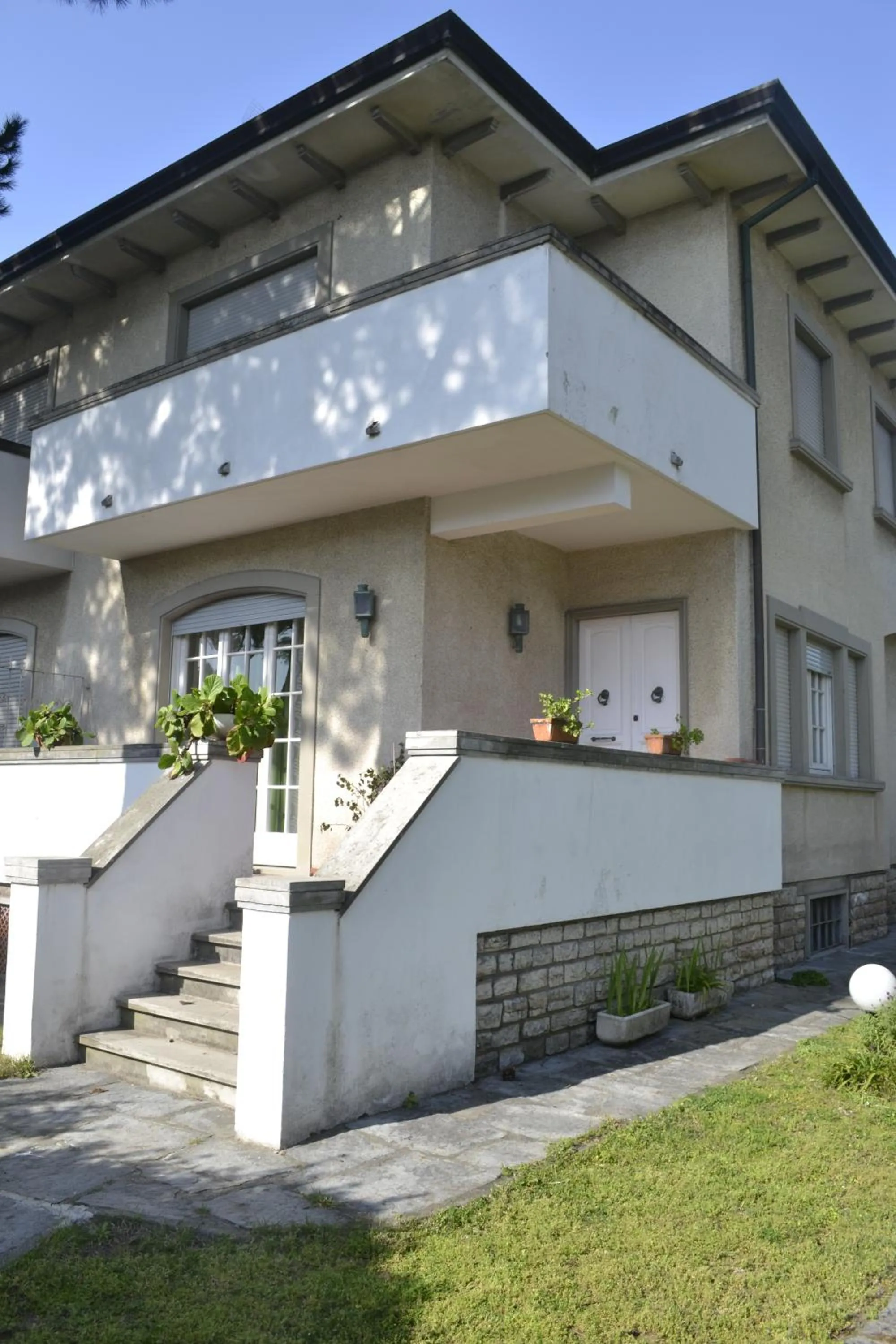 Facade/entrance in Casa Adriana