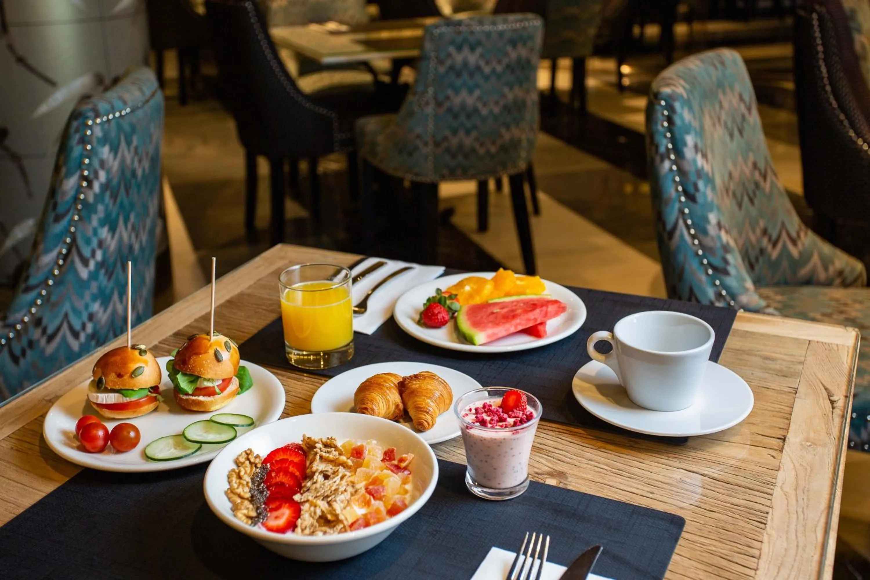 Breakfast in Room Mate Anna, Barcelona