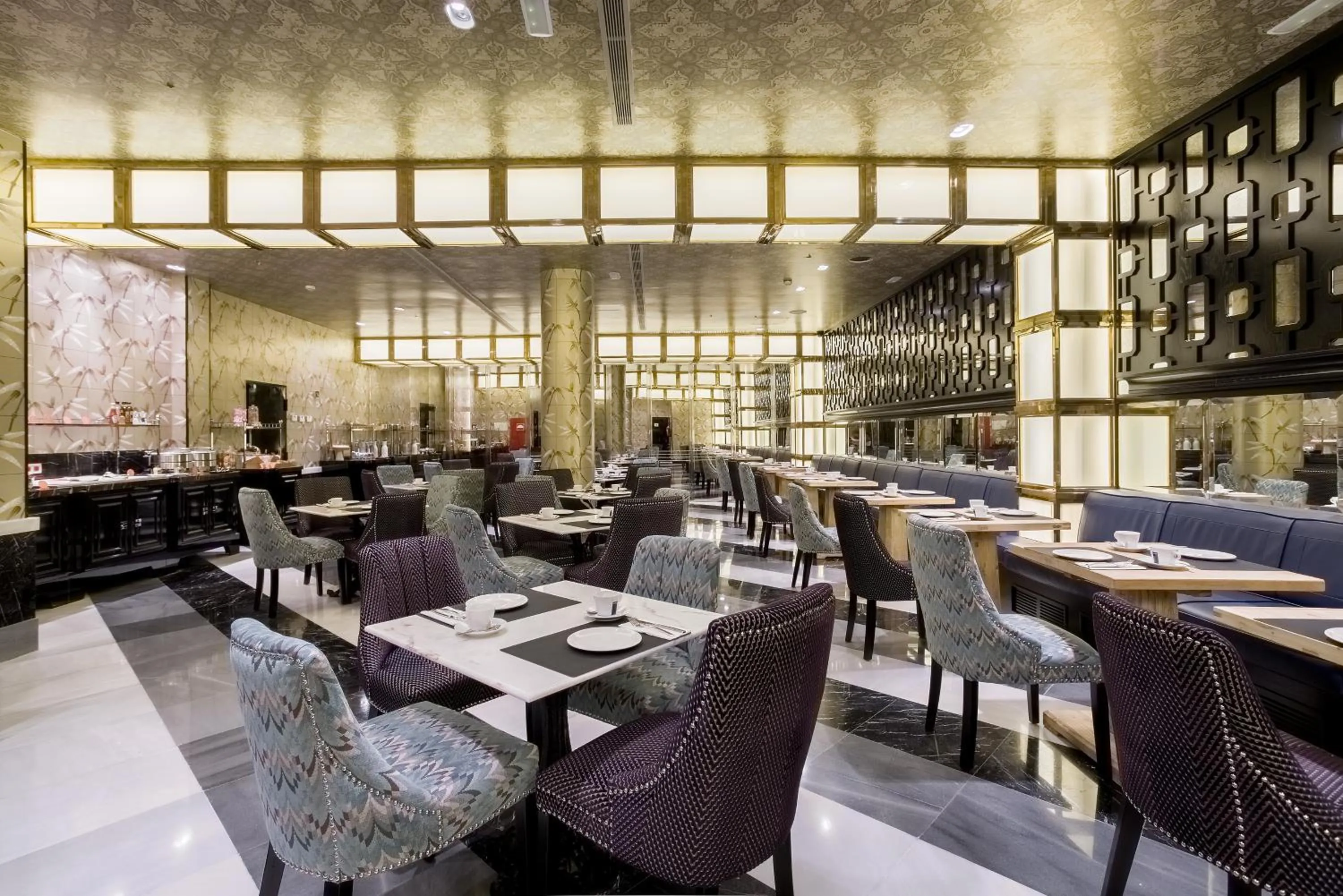 Restaurant/places to eat in Room Mate Anna, Barcelona