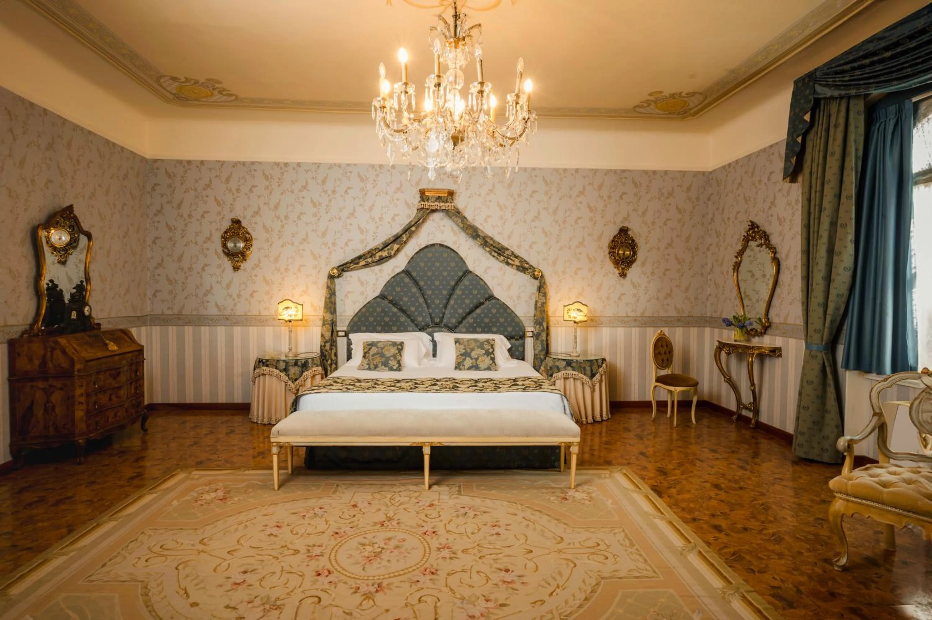 Bedroom, Bed in Castello Di Spessa - Residenze d'epoca