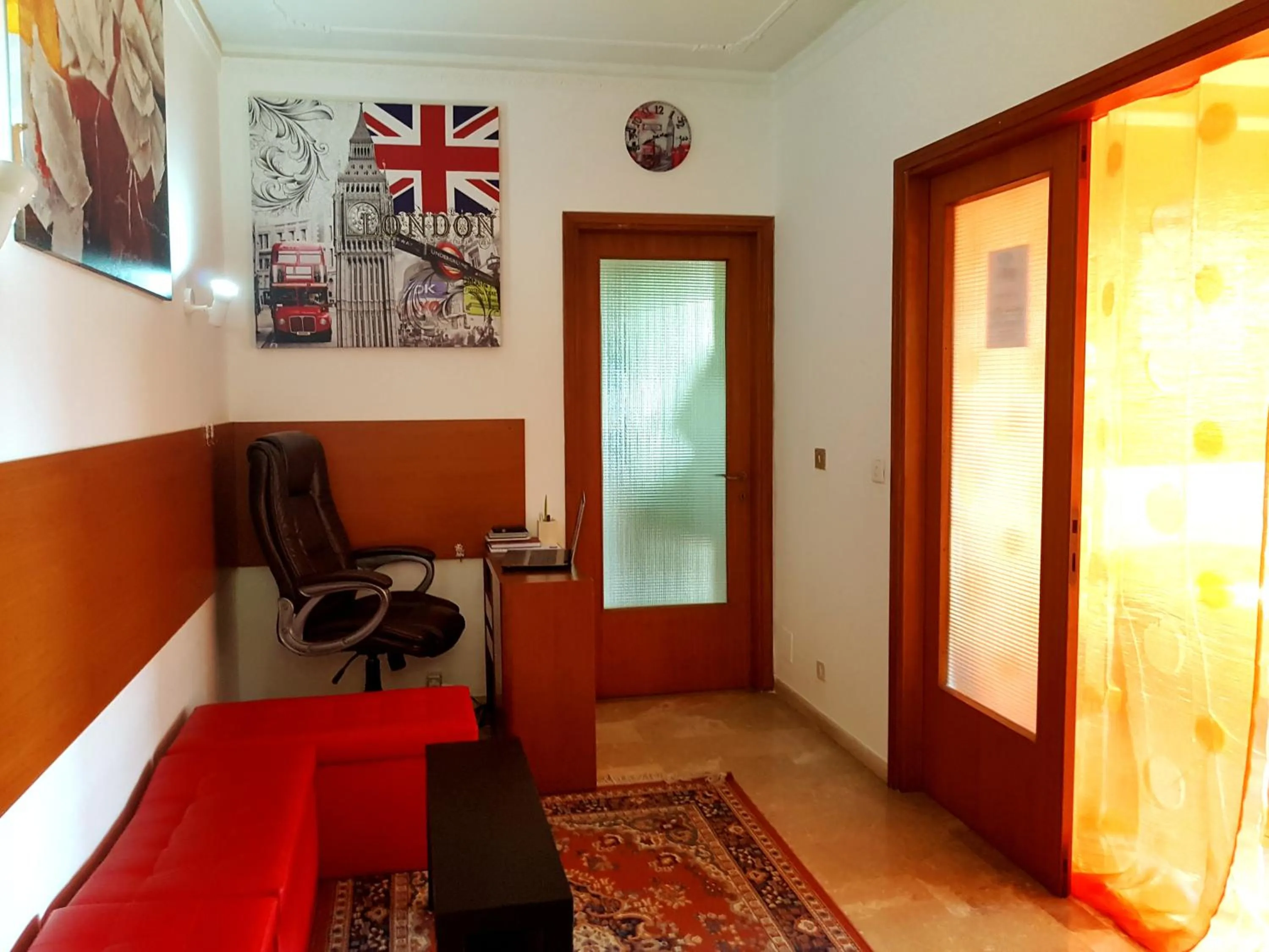 Staff in Venice Dream