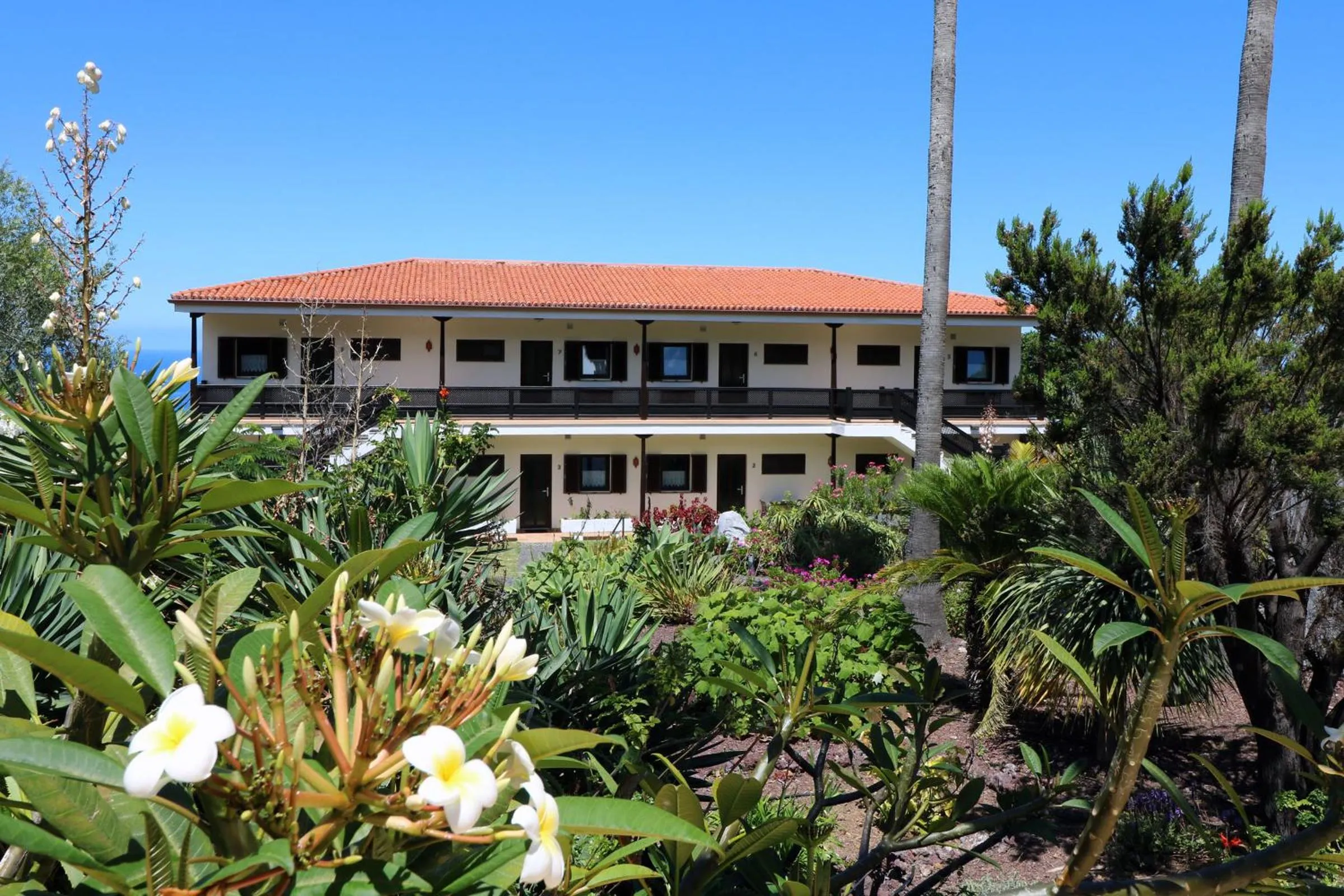 Property building in Apartamentos Miranda