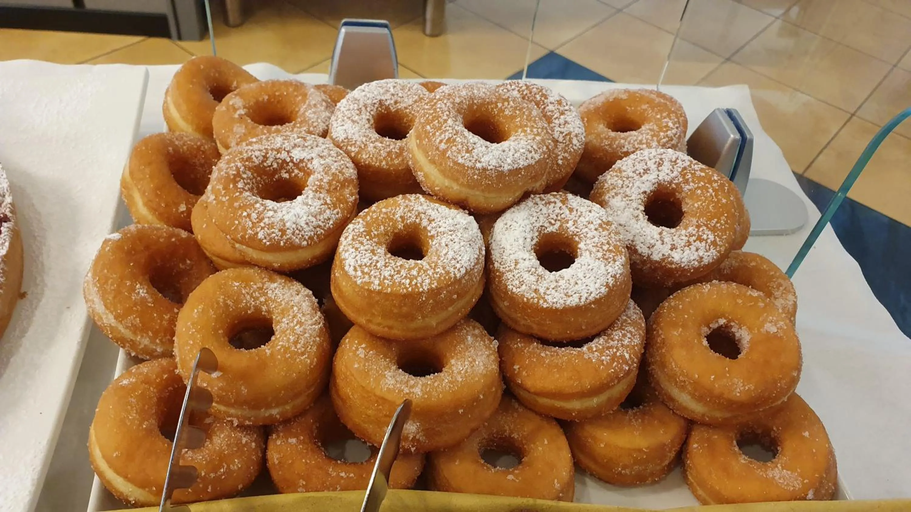 Breakfast in Hotel Gabbiano