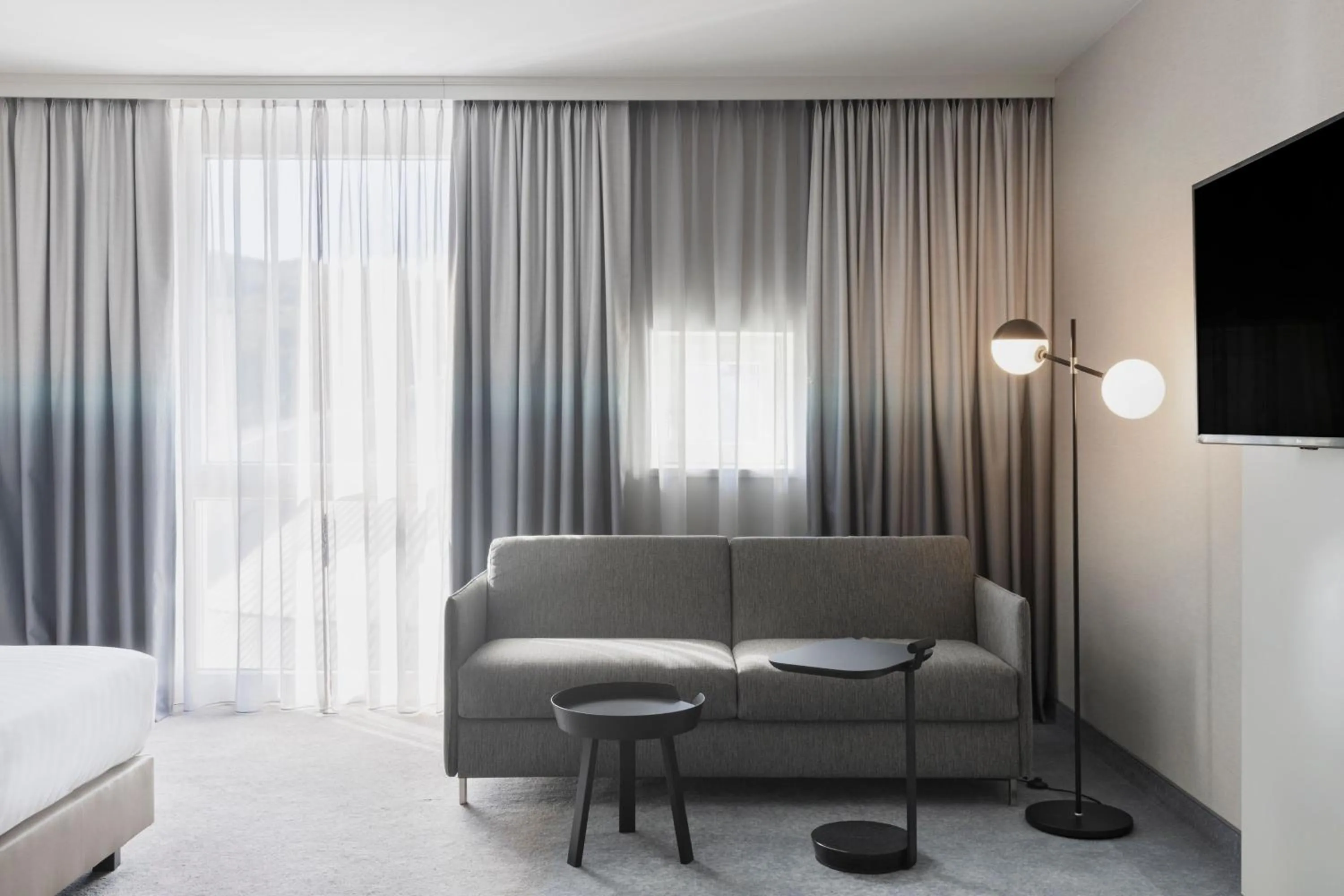 Photo of the whole room in Courtyard by Marriott Basel