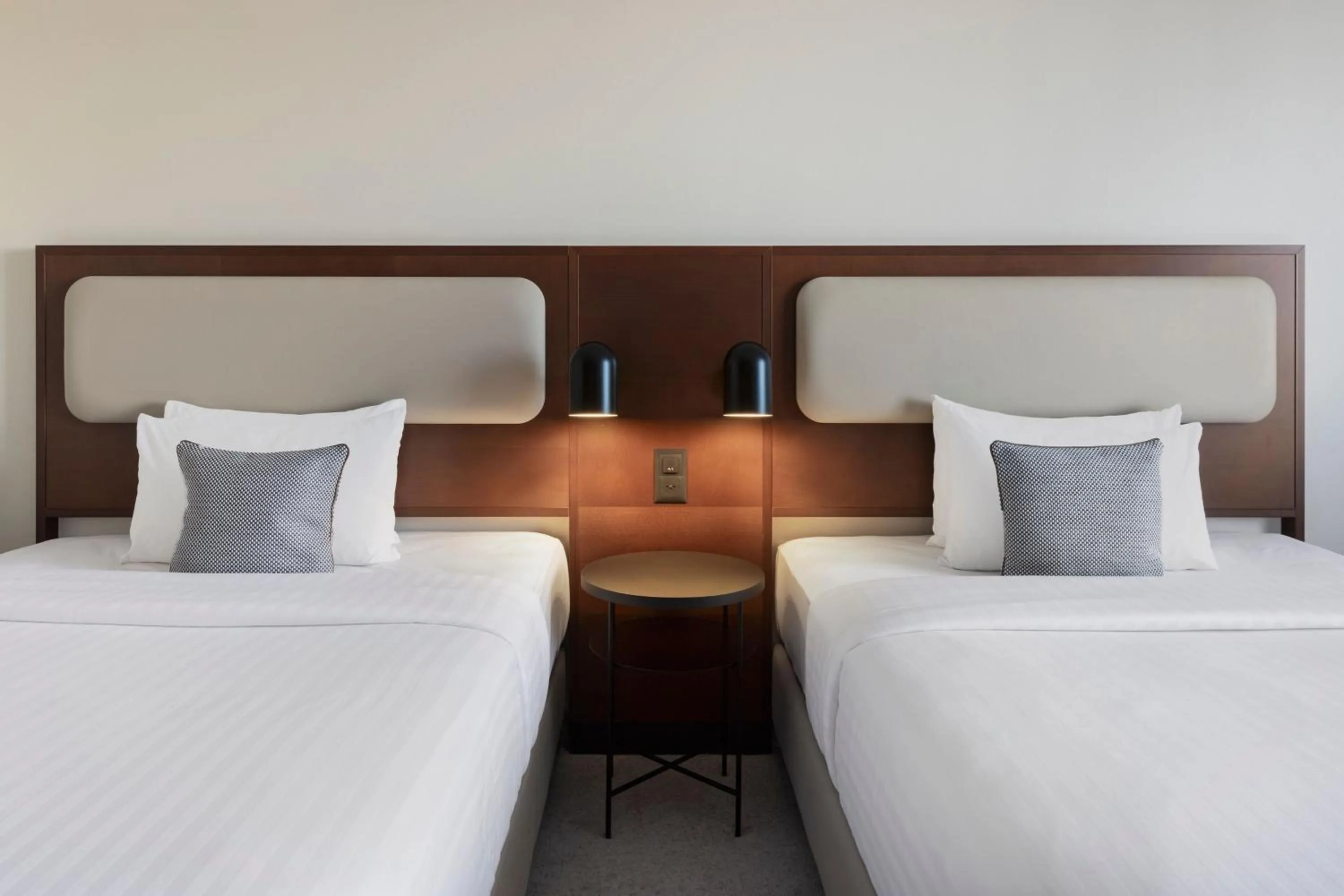 Photo of the whole room, Bed in Courtyard by Marriott Basel