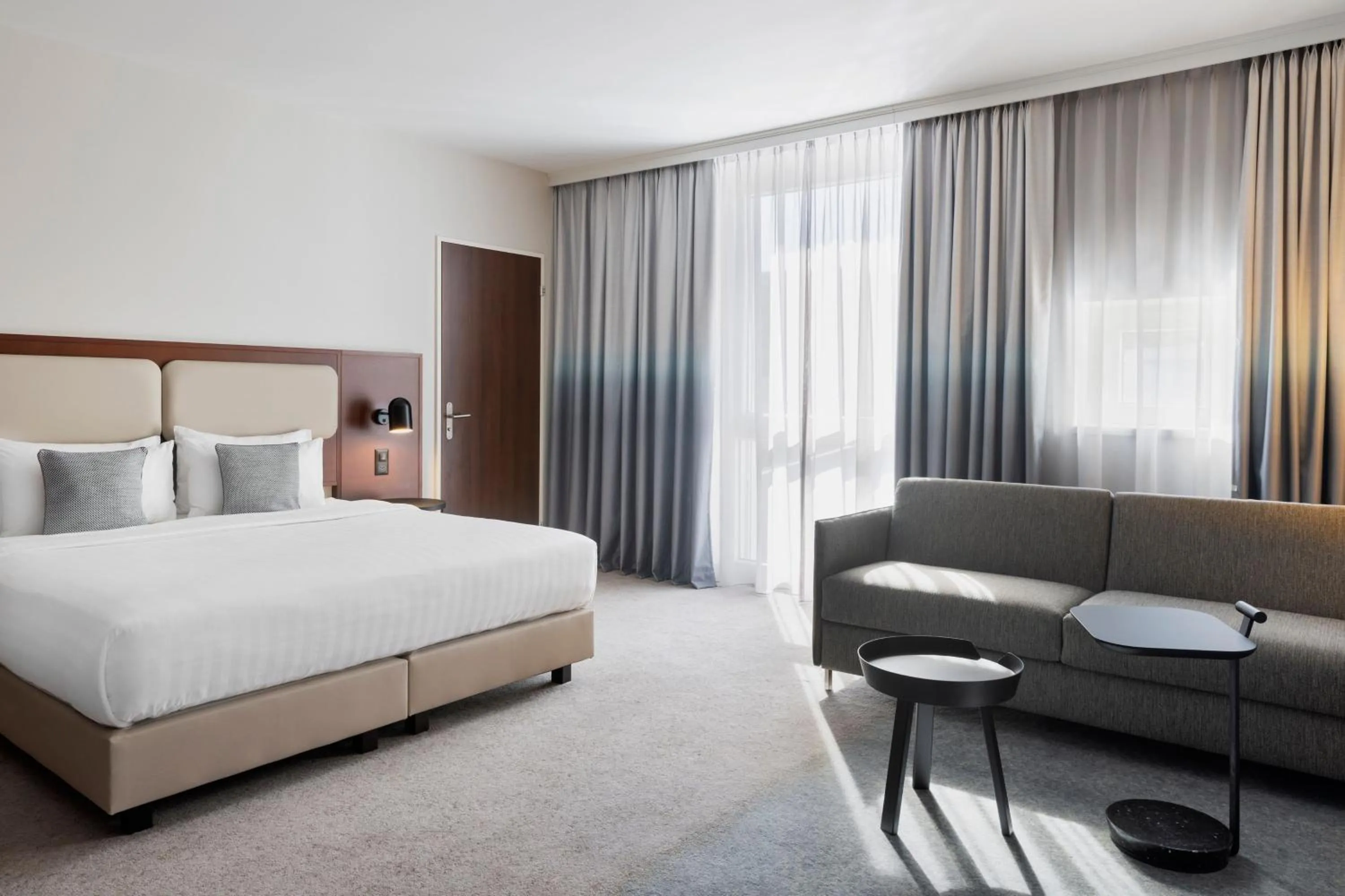 Photo of the whole room, Bed in Courtyard by Marriott Basel