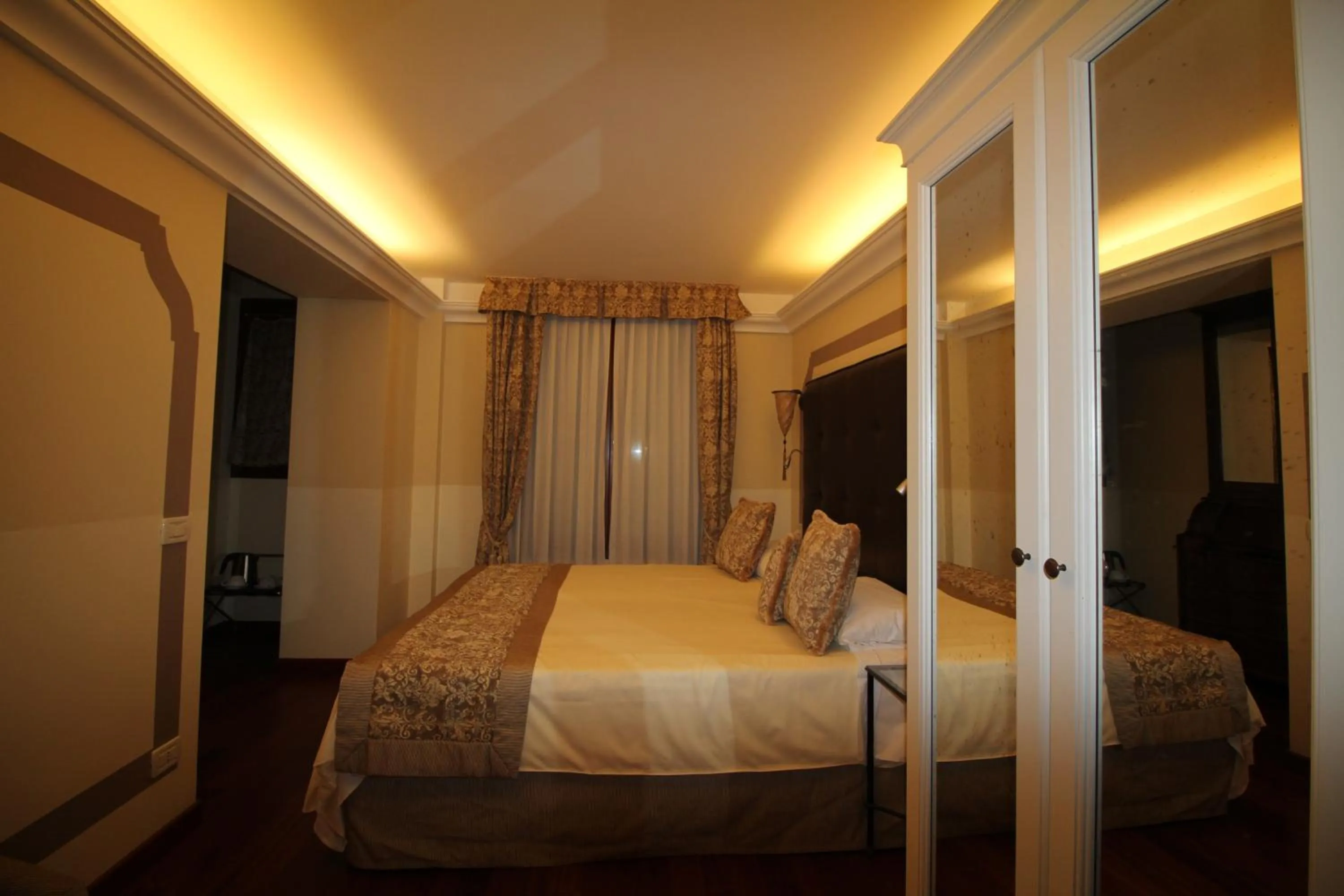 Bedroom, Bed in Hotel Le Isole