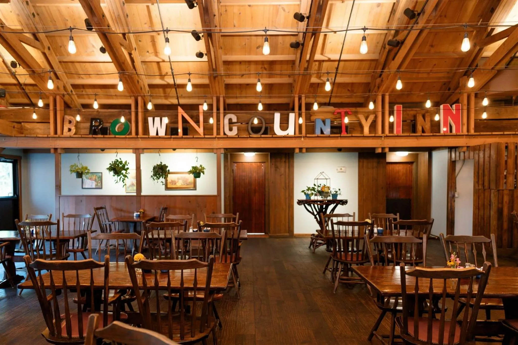 Restaurant/places to eat in Brown County Inn