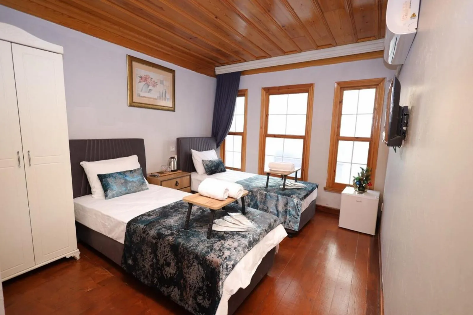 Bed in The Trip istanbul Hotel