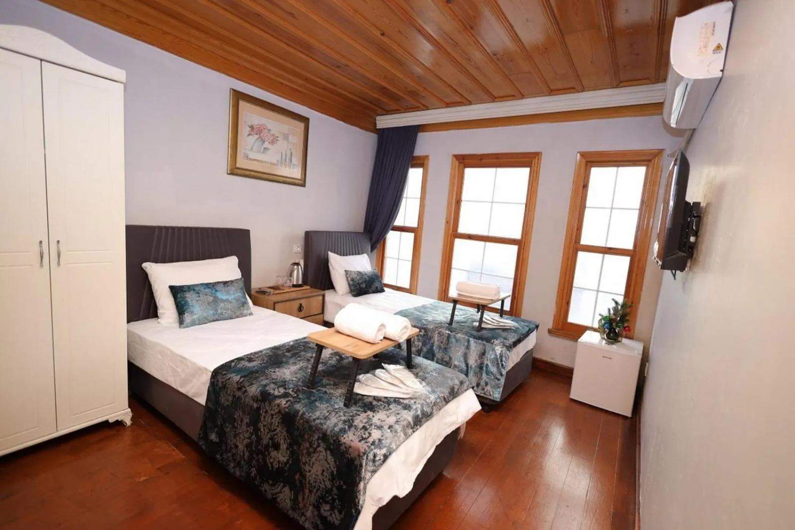 Bed in The Trip istanbul Hotel