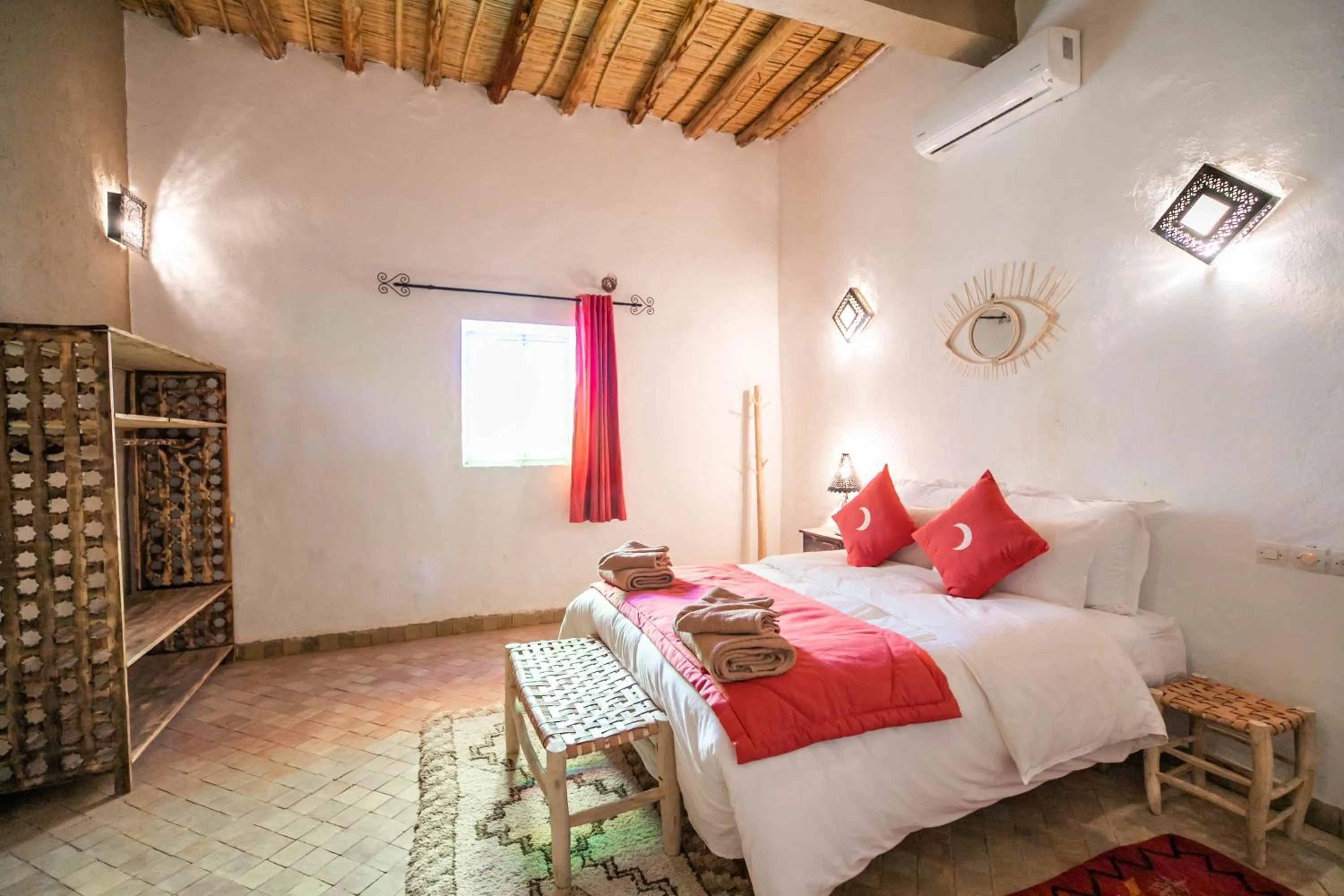 Bed in Riad Kasbah Aiour