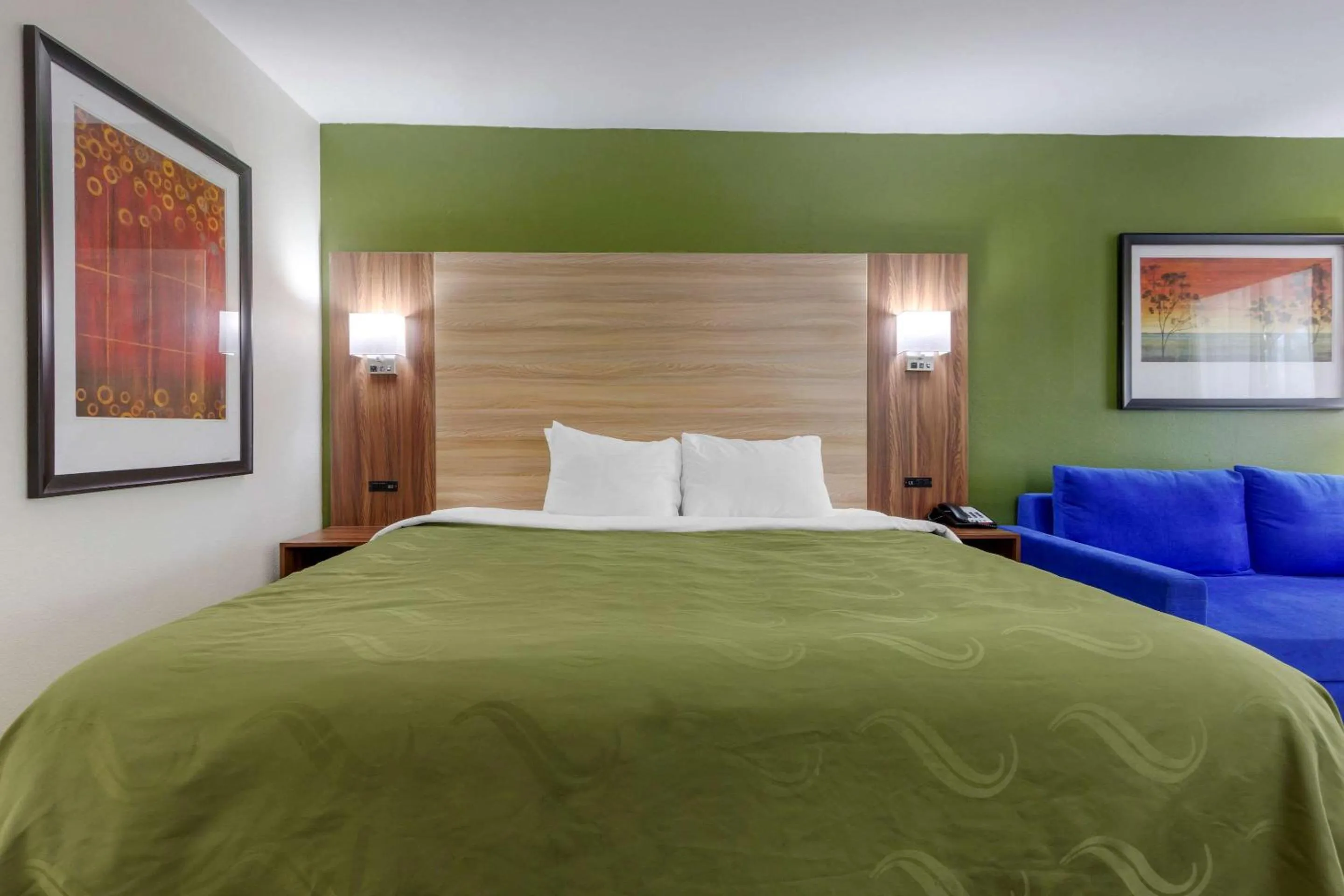 Bedroom, Bed in Quality Inn Walterboro I-95