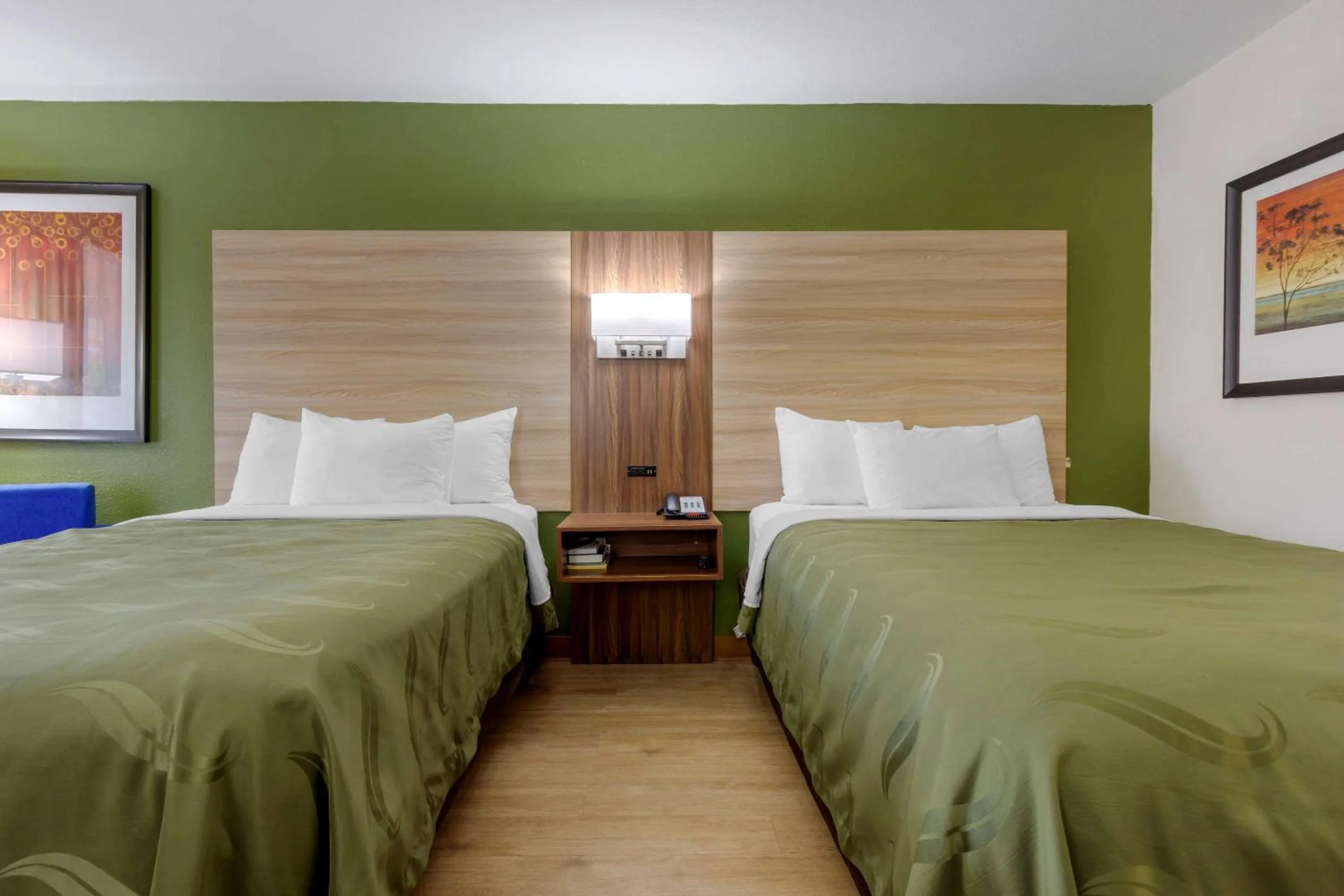 Bedroom, Bed in Quality Inn Walterboro I-95