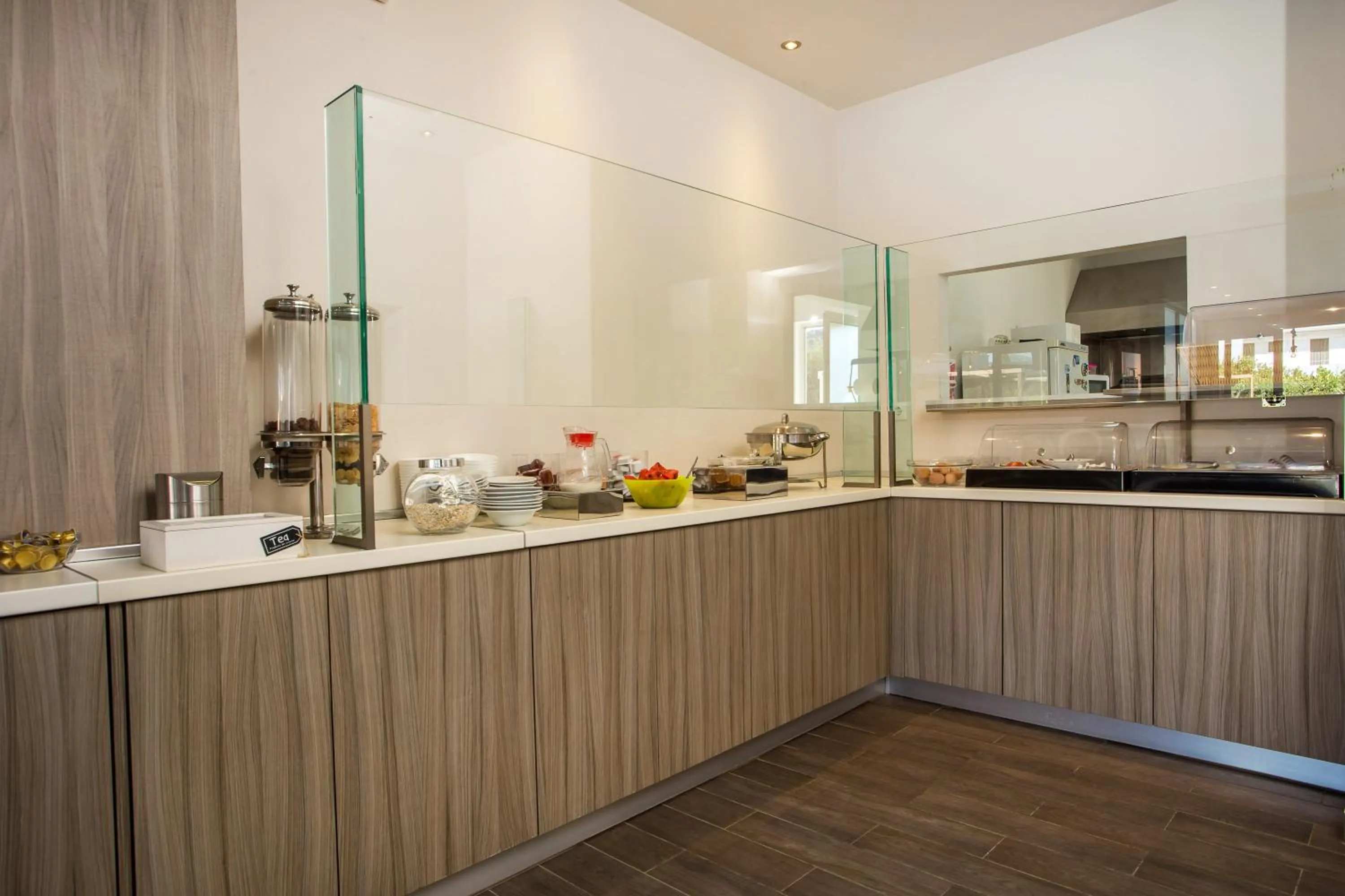 Dias Studios & Suites