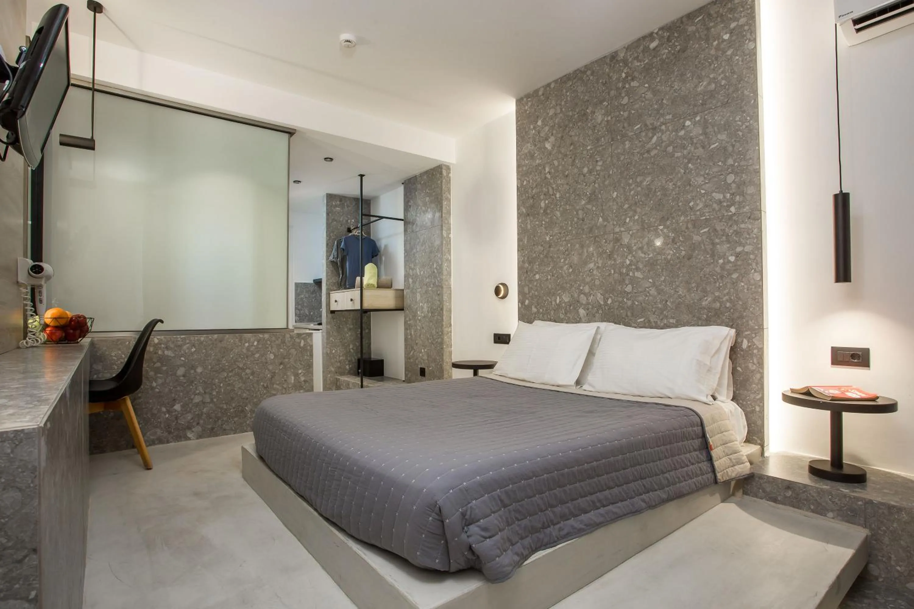 Bedroom, Bed in Dias Studios & Suites