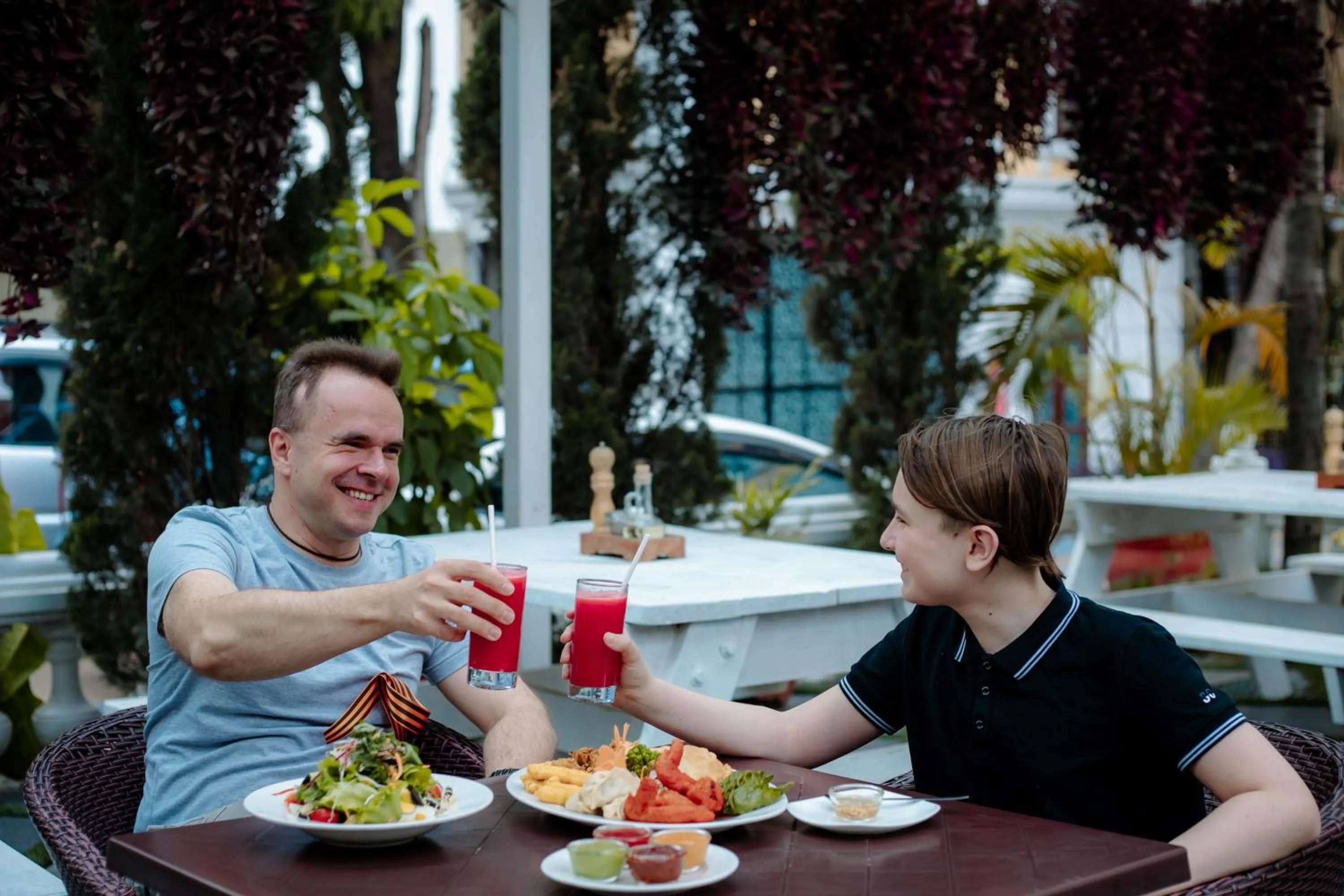 Restaurant/places to eat in Maya Manor Boutique Hotel by KGH Group