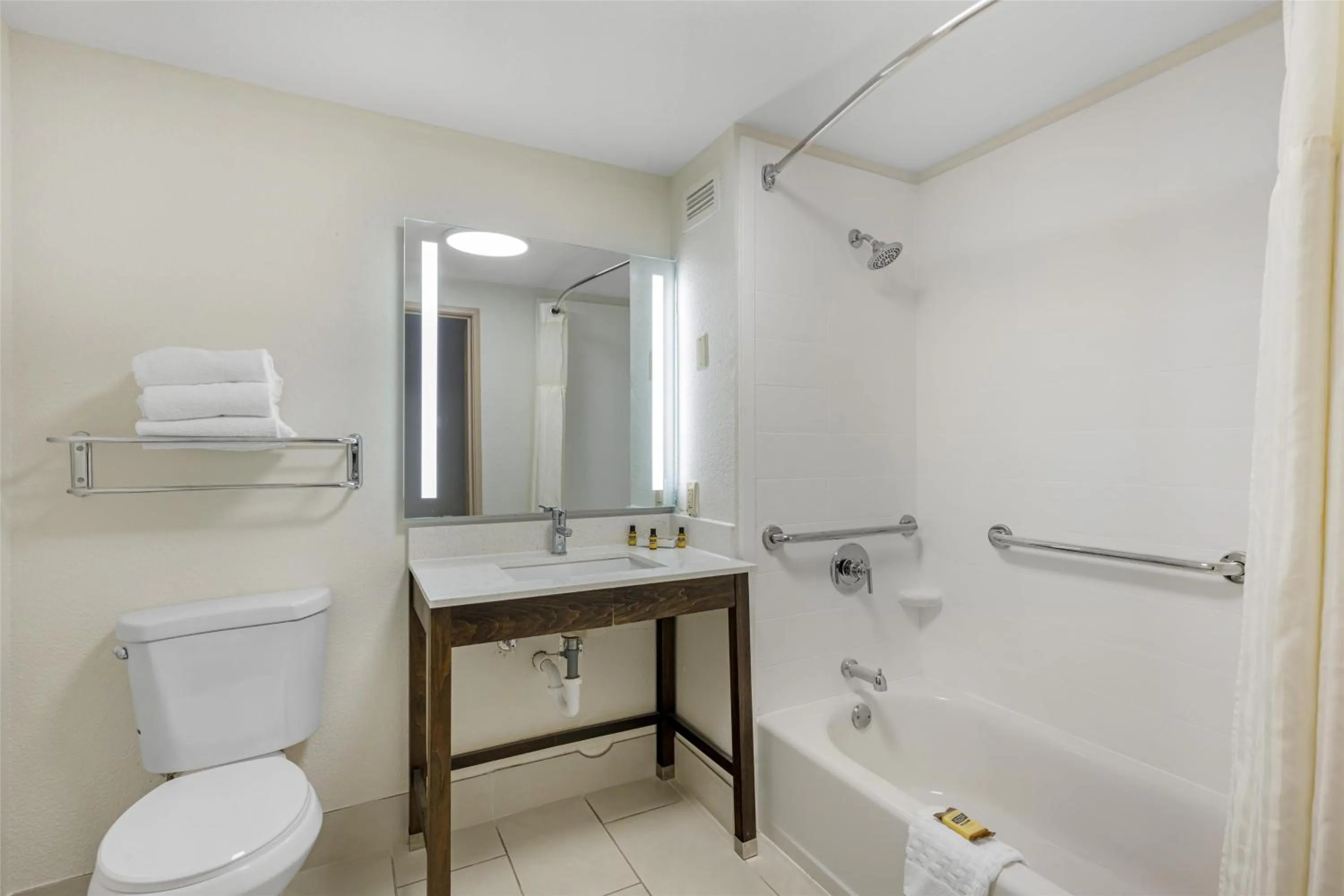 Bathroom in Best Western Plus York Hotel and Conference Center