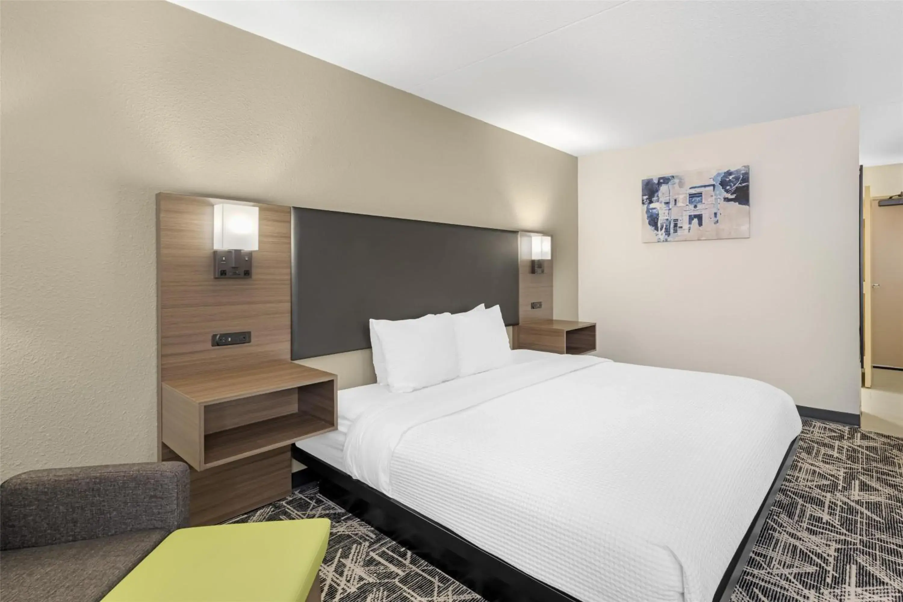 King Room with Roll-In Shower - Disability Access in Best Western Plus York Hotel and Conference Center King Room with Roll-In Shower - Disability Access in Best Western Plus York Hotel and Conference Center