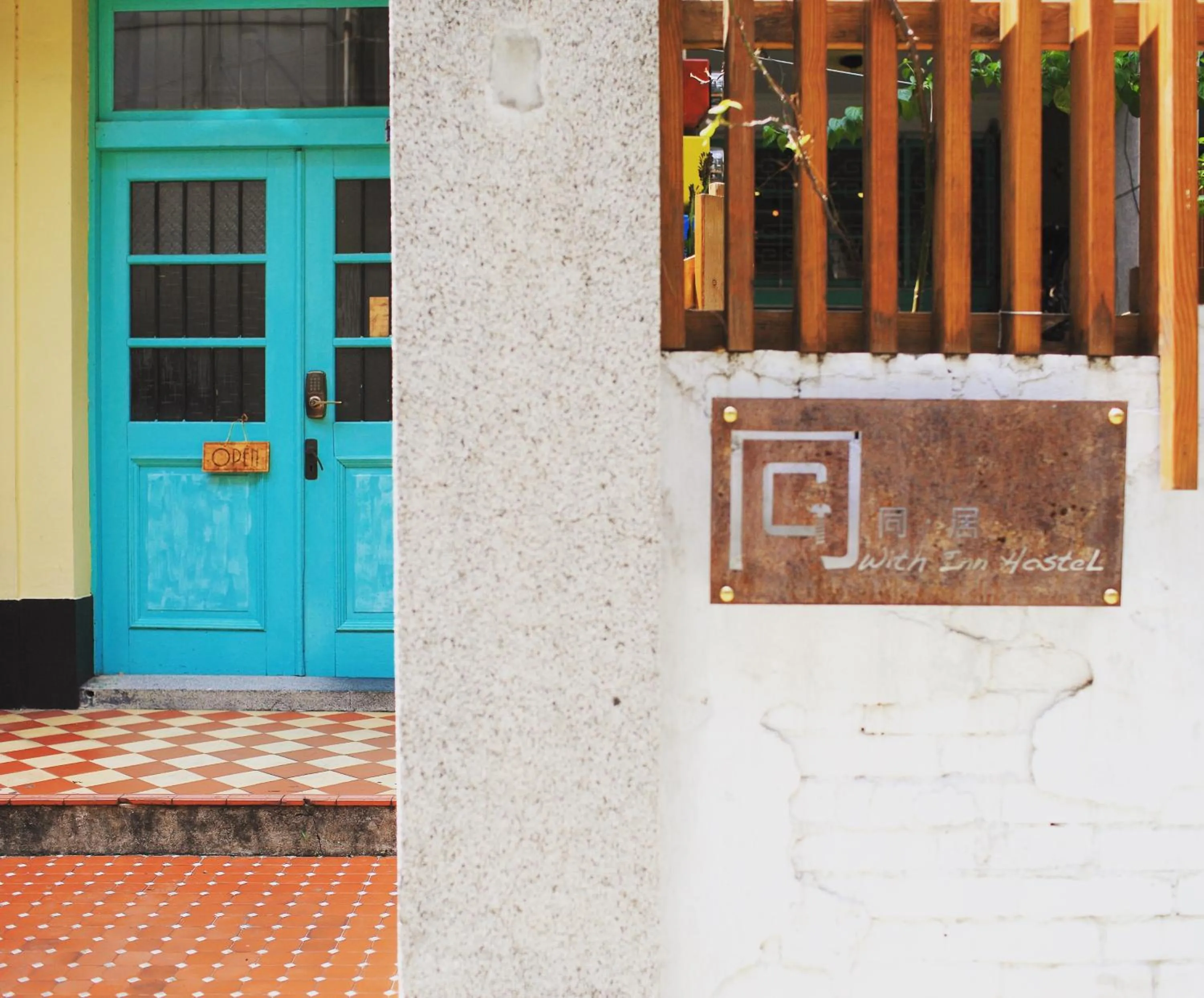 Facade/entrance in With Inn Hostel