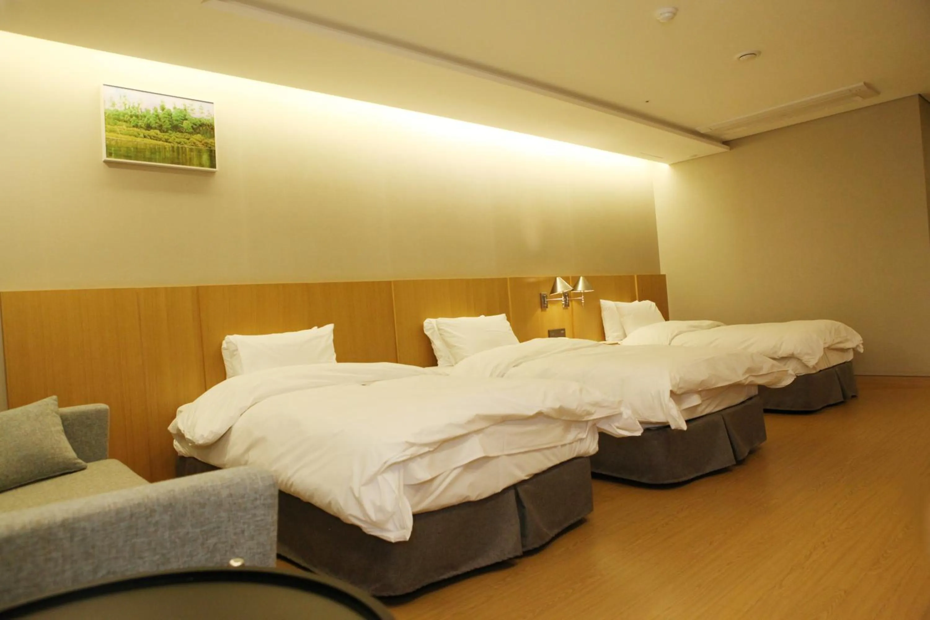 Bed in J Square Hotel and Wedding