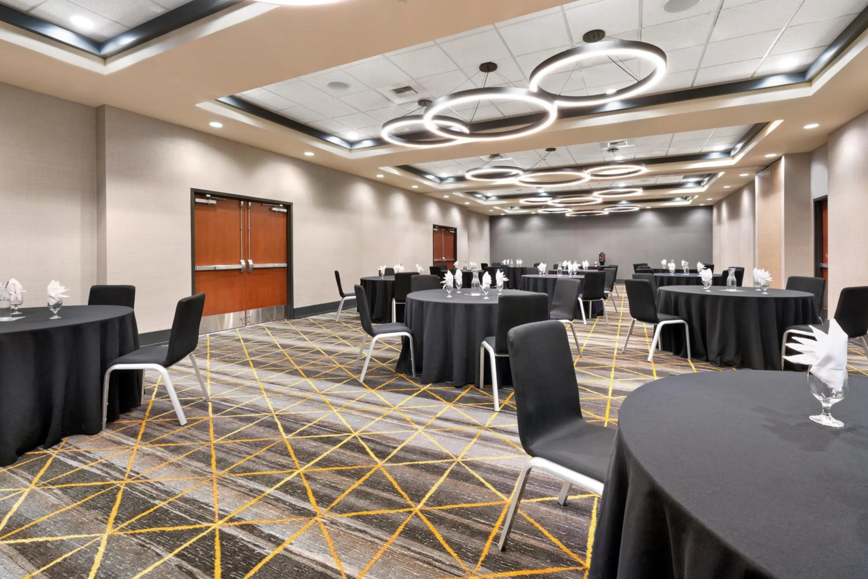 Meeting/conference room in Holiday Inn Yakima by IHG