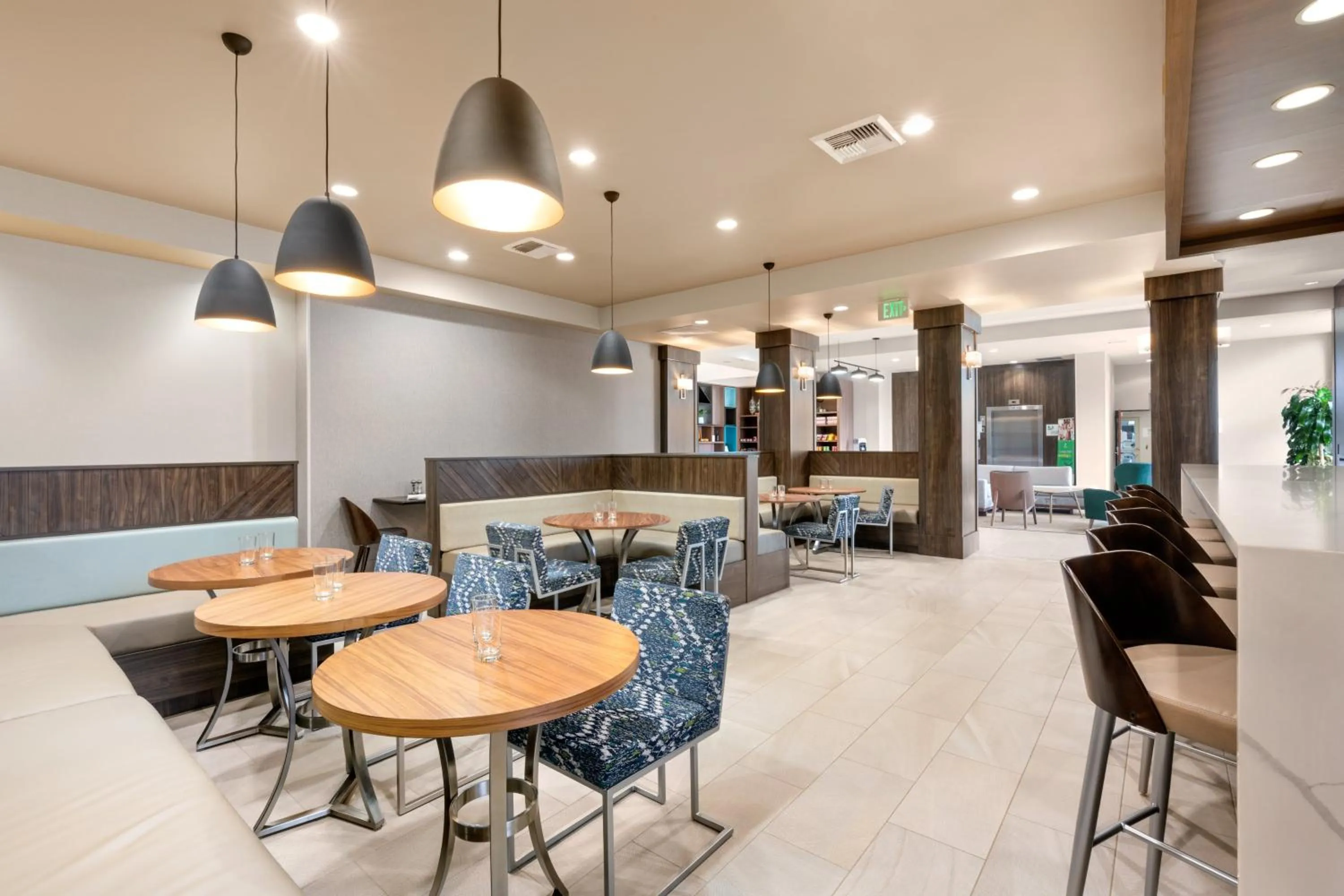 Restaurant/places to eat in Holiday Inn Yakima by IHG