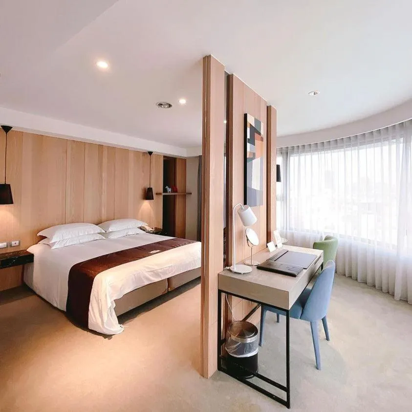 Photo of the whole room, Bed in GOGO Hotel 市政館