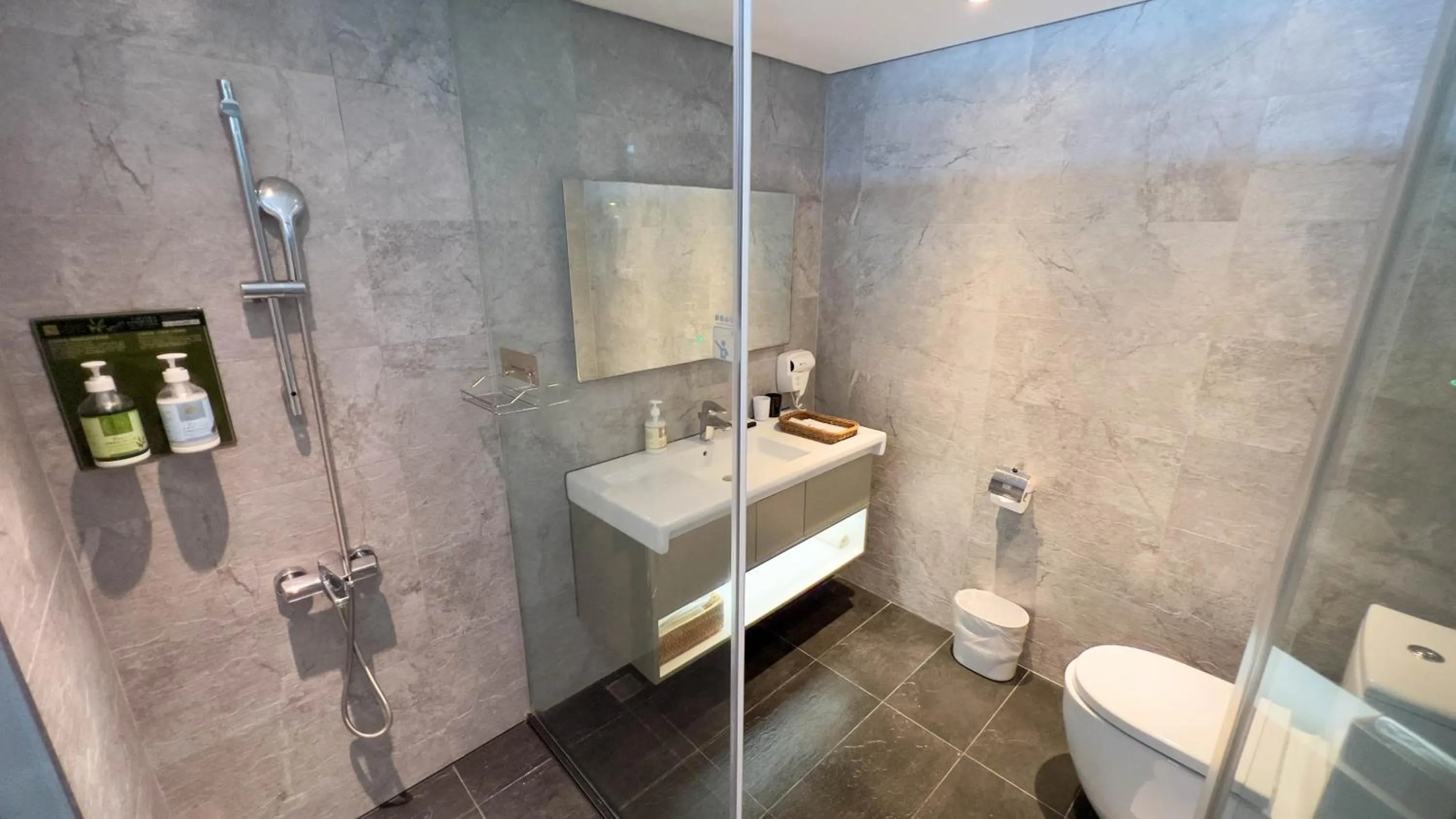 Property building in GOGO Hotel 市政館