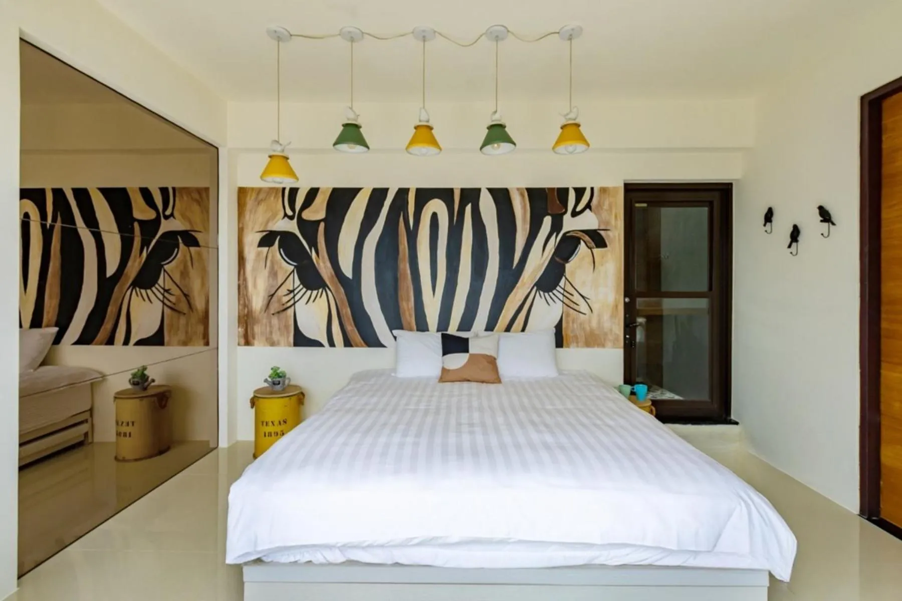 Bed in Hi Zebra Travel B&B