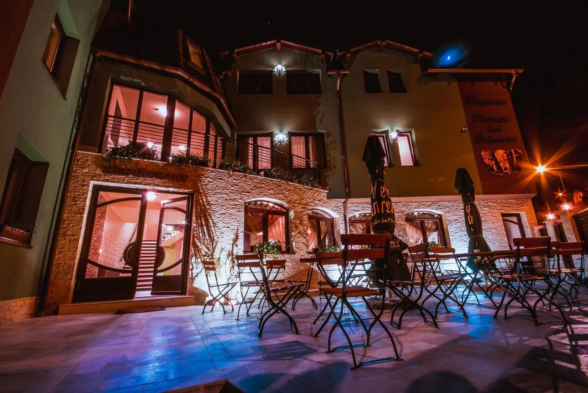 Patio in Pietrele lui Solomon