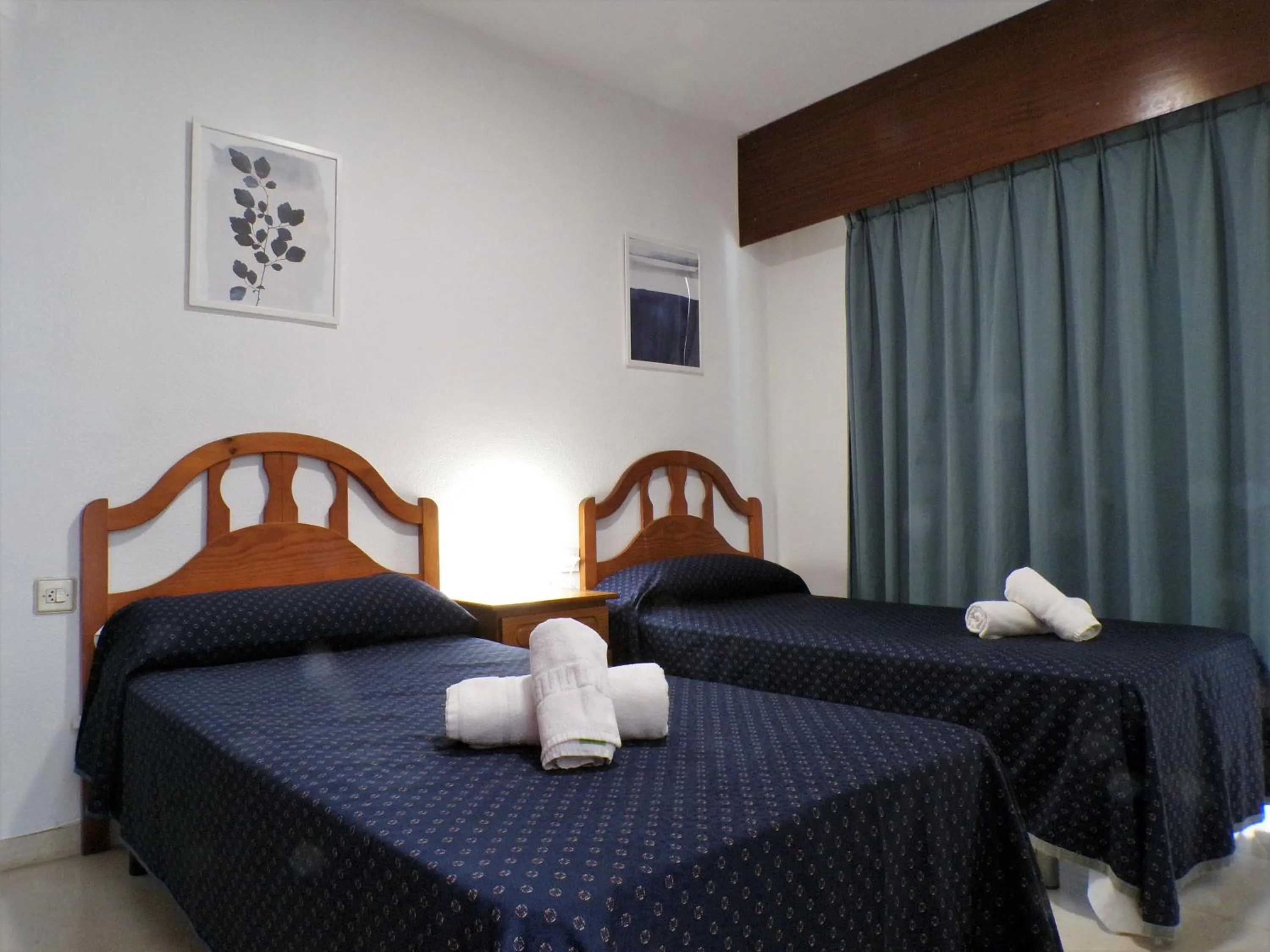 Bedroom, Bed in Apartamentos Gemelos 2 y 4 by Gestaltur