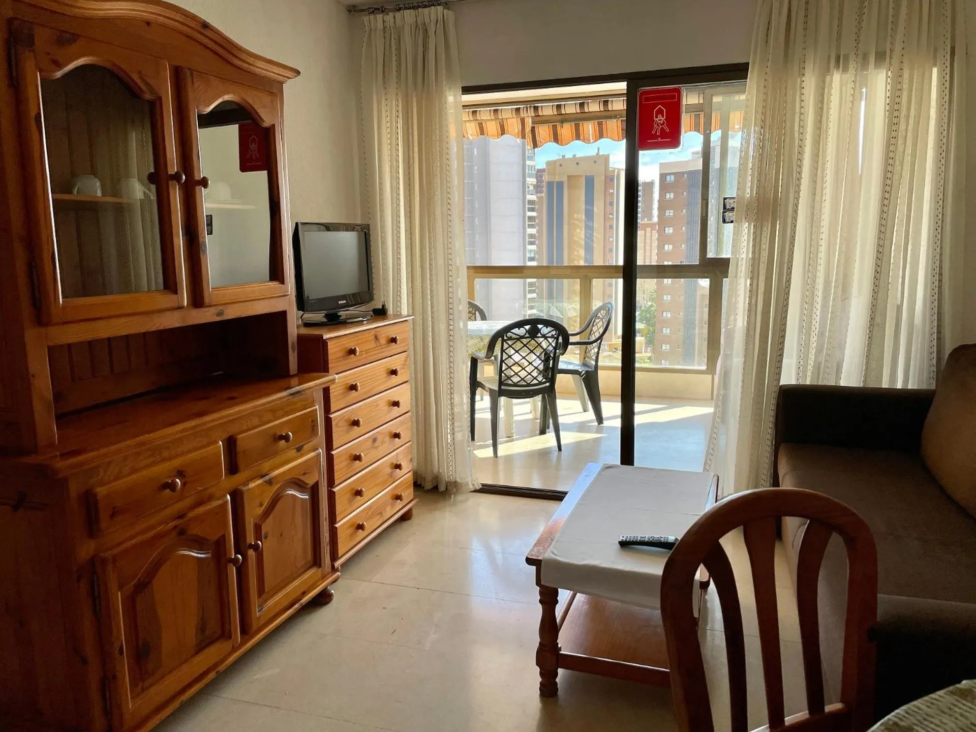 Living room in Apartamentos Gemelos 2 y 4 by Gestaltur