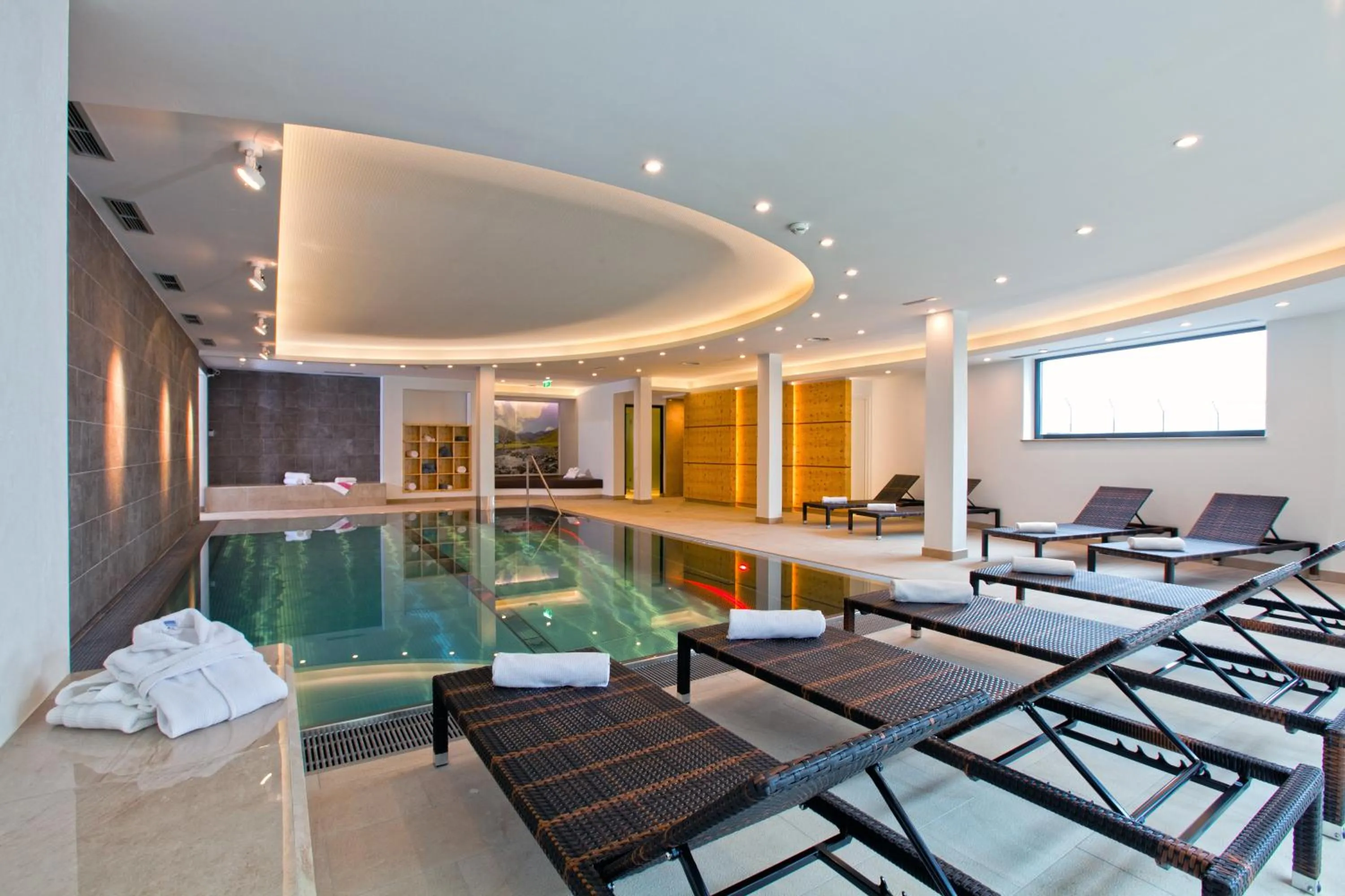 Swimming pool in Hotel Lukas