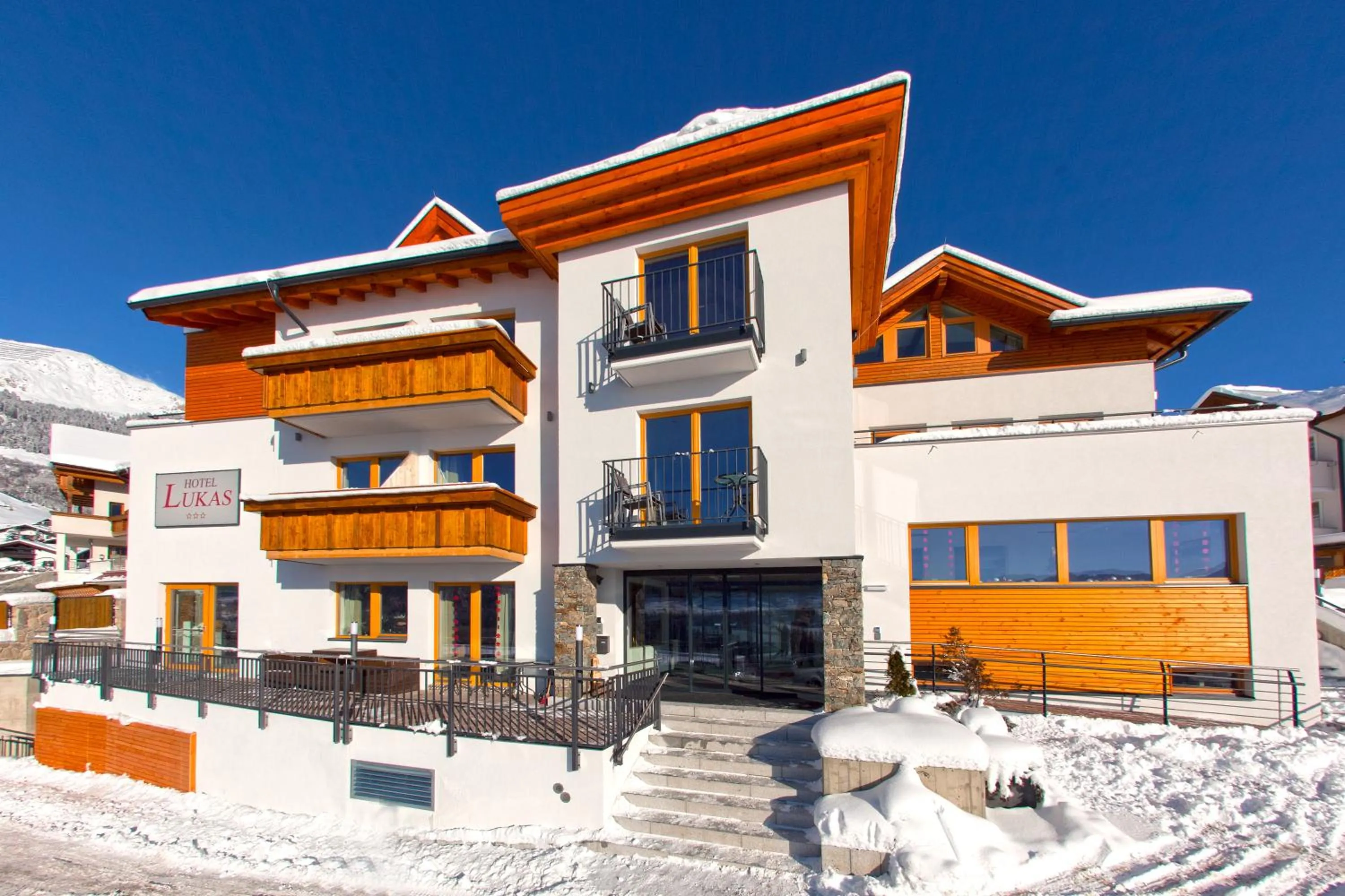 Facade/entrance in Hotel Lukas