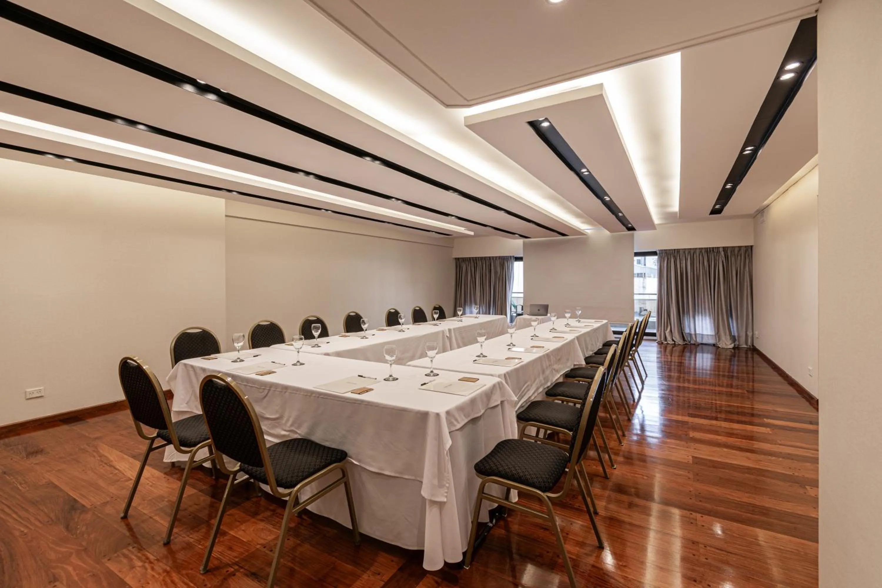 Meeting/conference room in Feir's Park Hotel & Rooftop