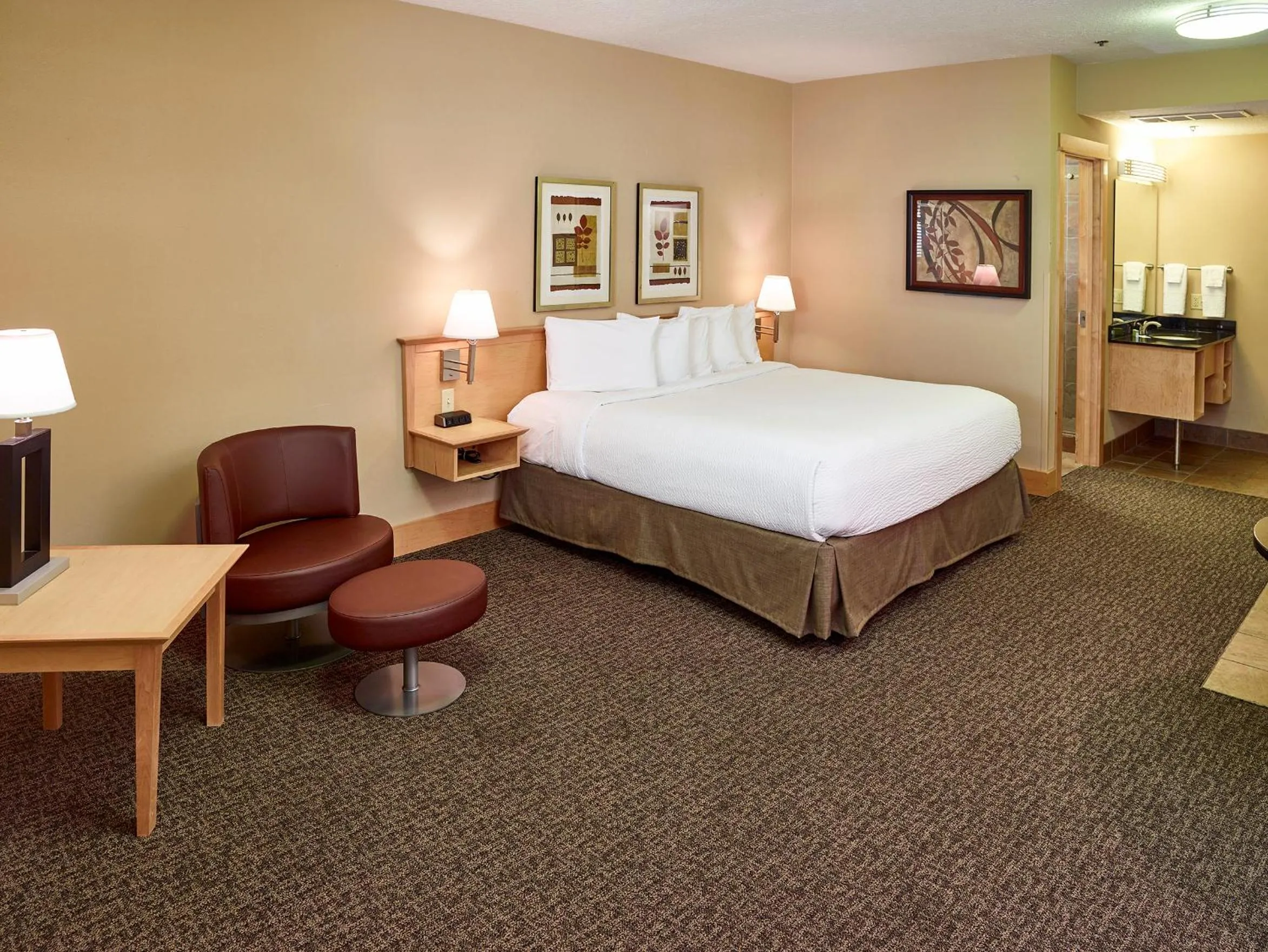 Photo of the whole room in LivINN Hotel Minneapolis North / Fridley