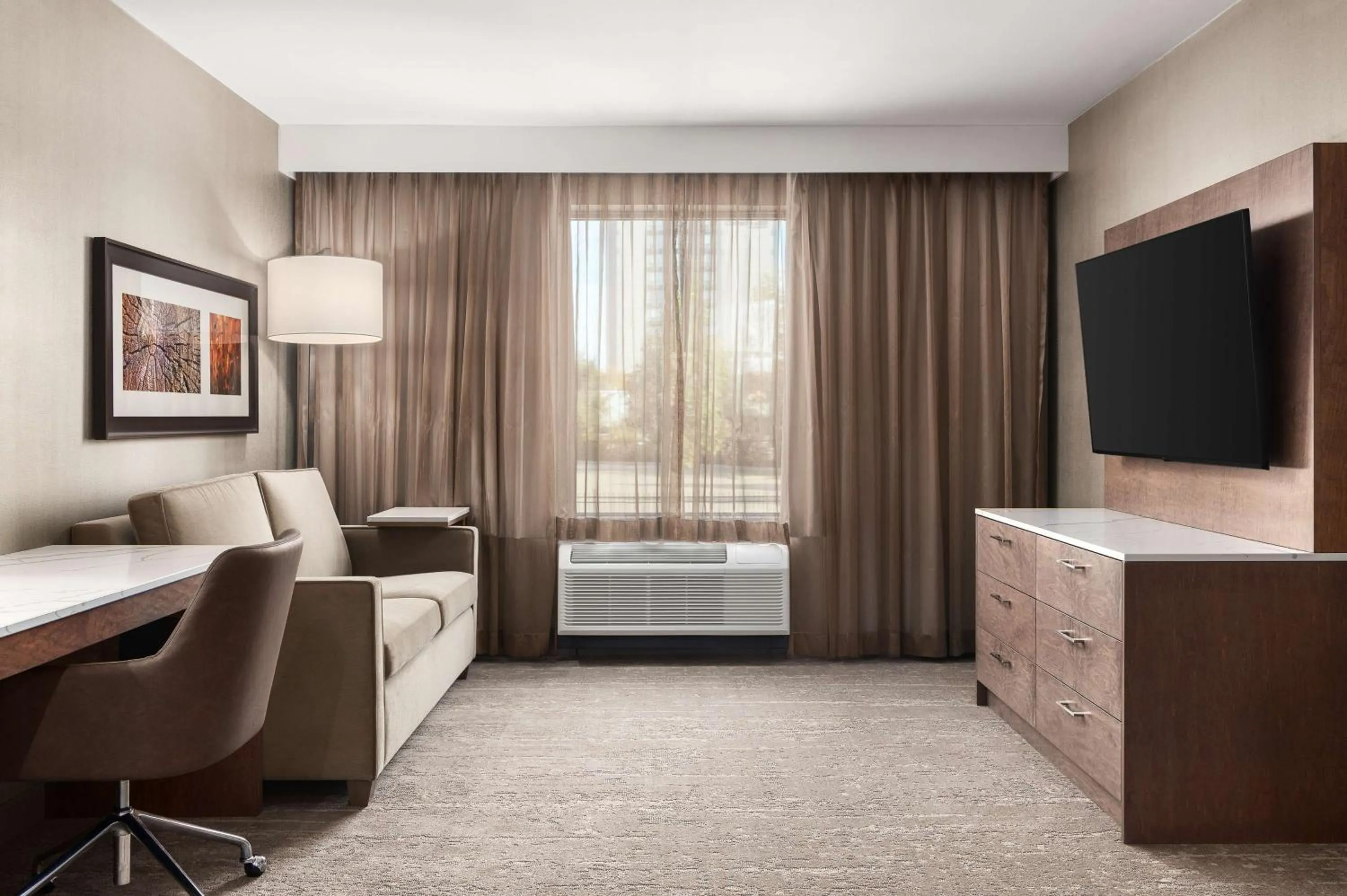 Bedroom in DoubleTree by Hilton Kitchener
