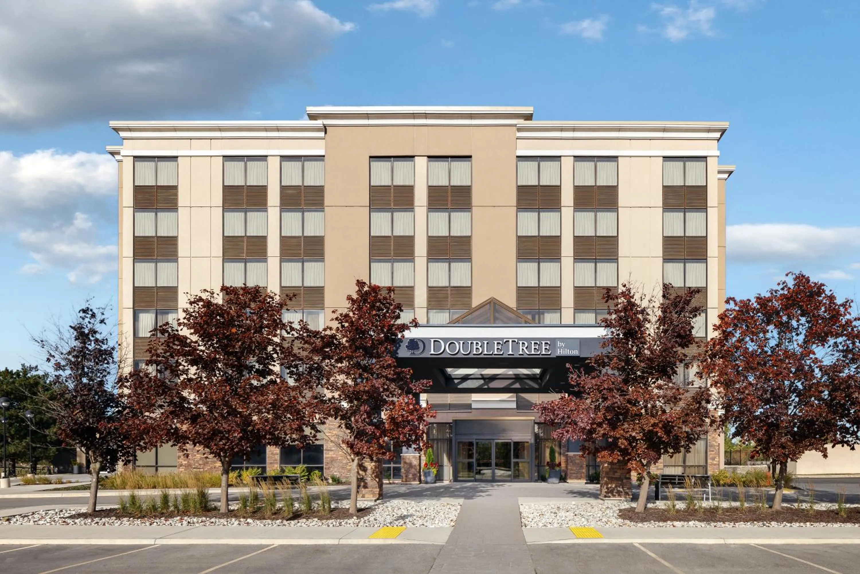 Property building in DoubleTree by Hilton Kitchener