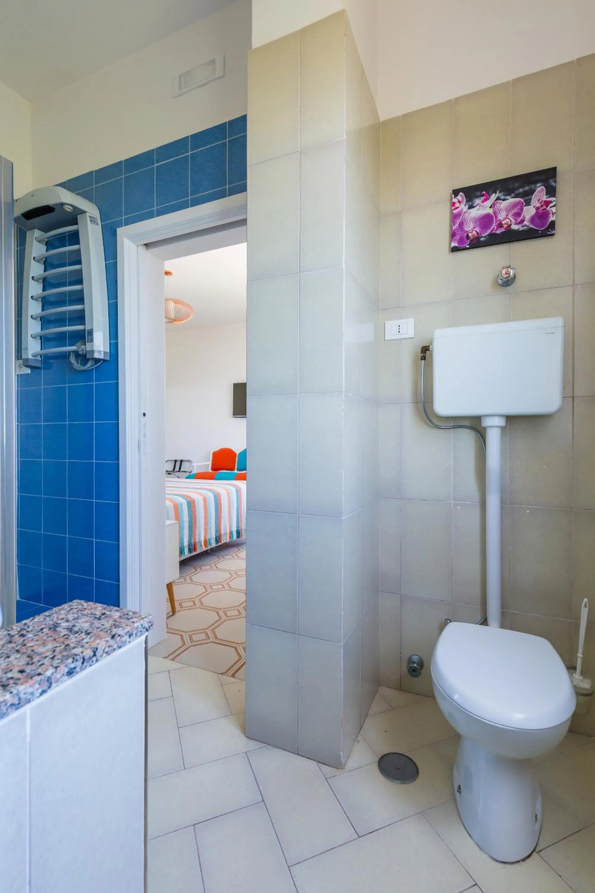 Toilet in Villa Sorrento Flats