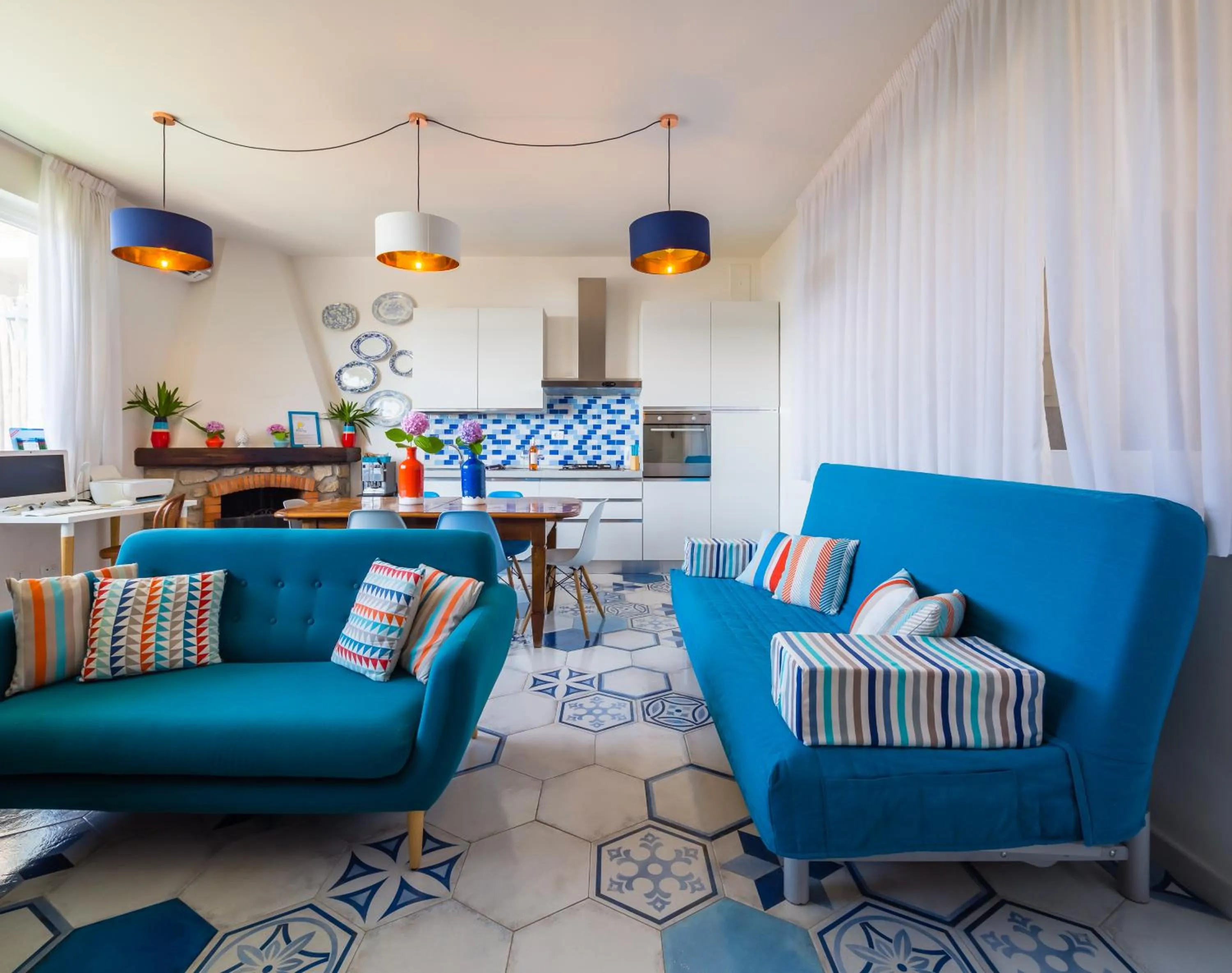 Kitchen or kitchenette in Villa Sorrento Flats