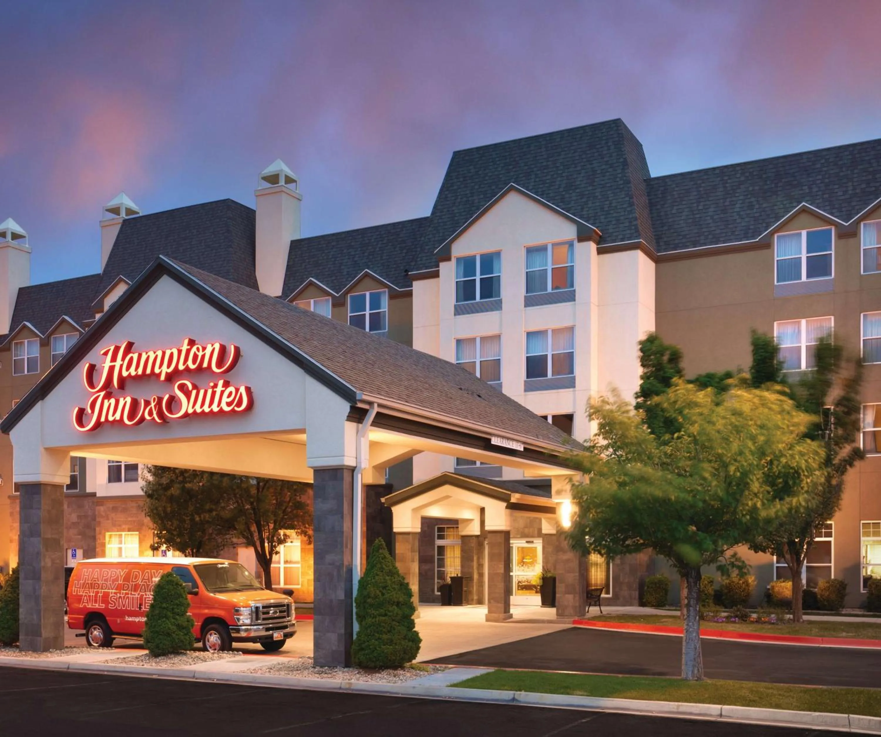Property building in Hampton Inn & Suites Orem/Provo