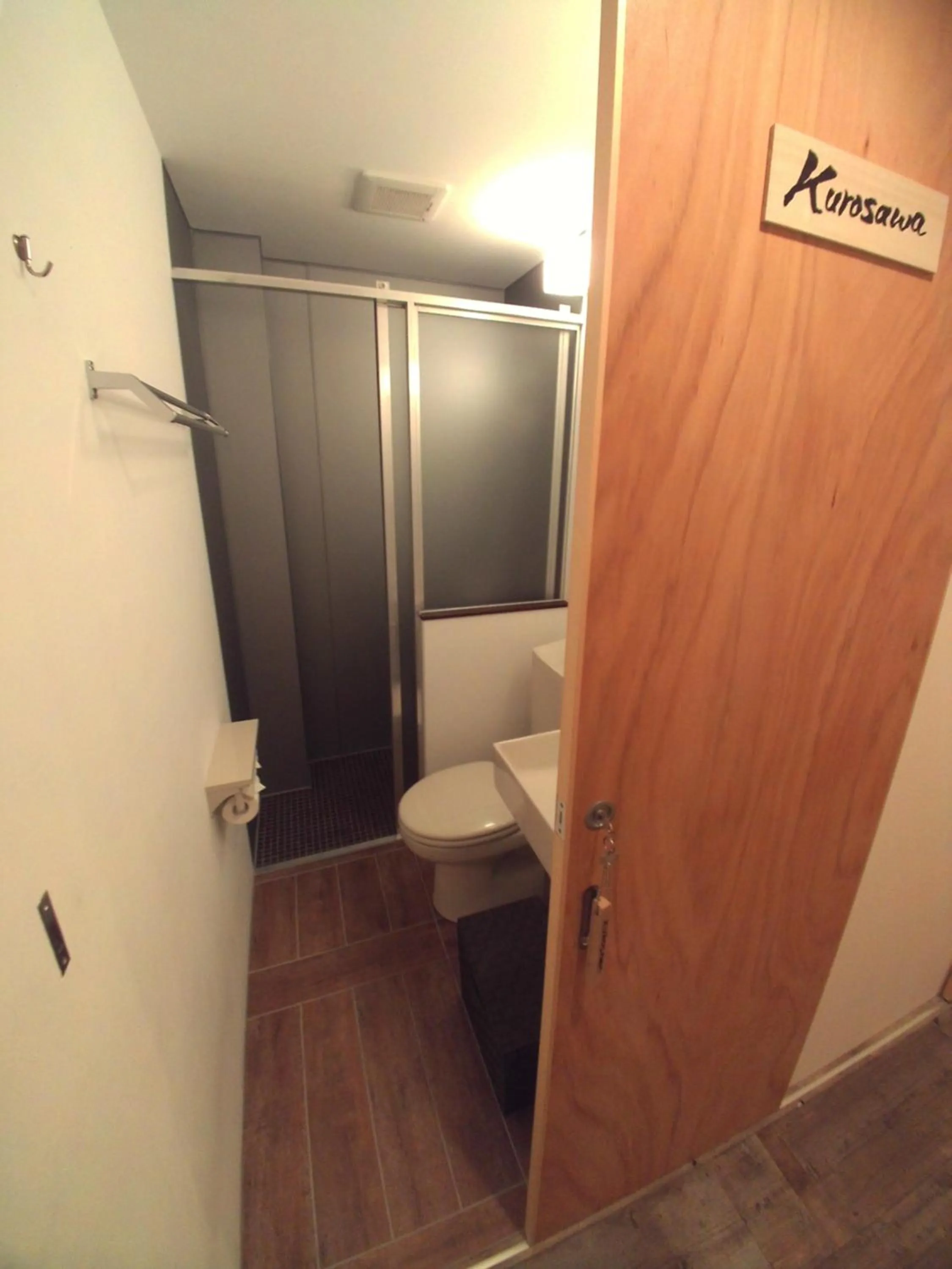 Shower in Uno Port Inn