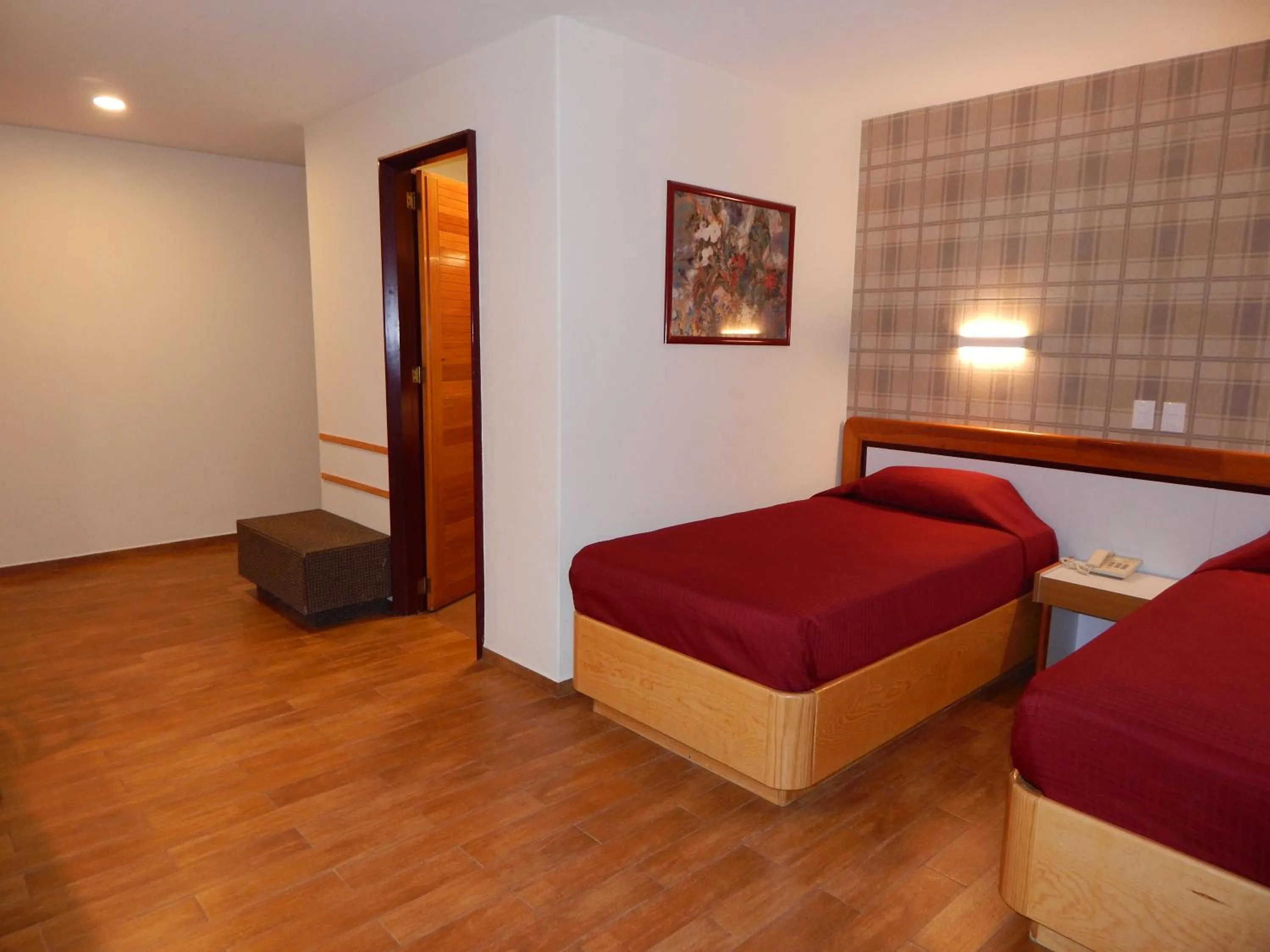 Photo of the whole room, Bed in Hotel El Salvador