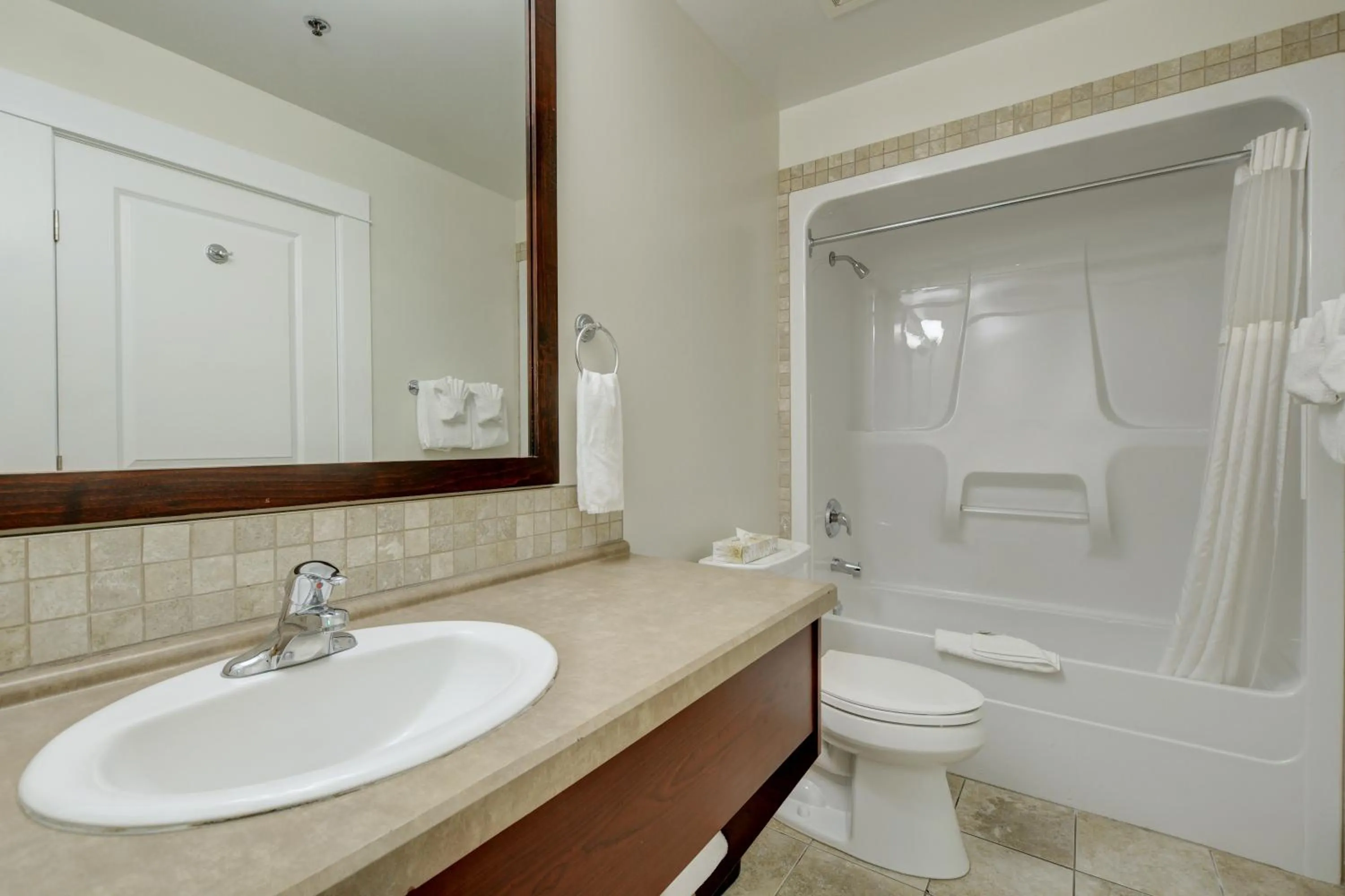 Bathroom in Strathcona Hotel