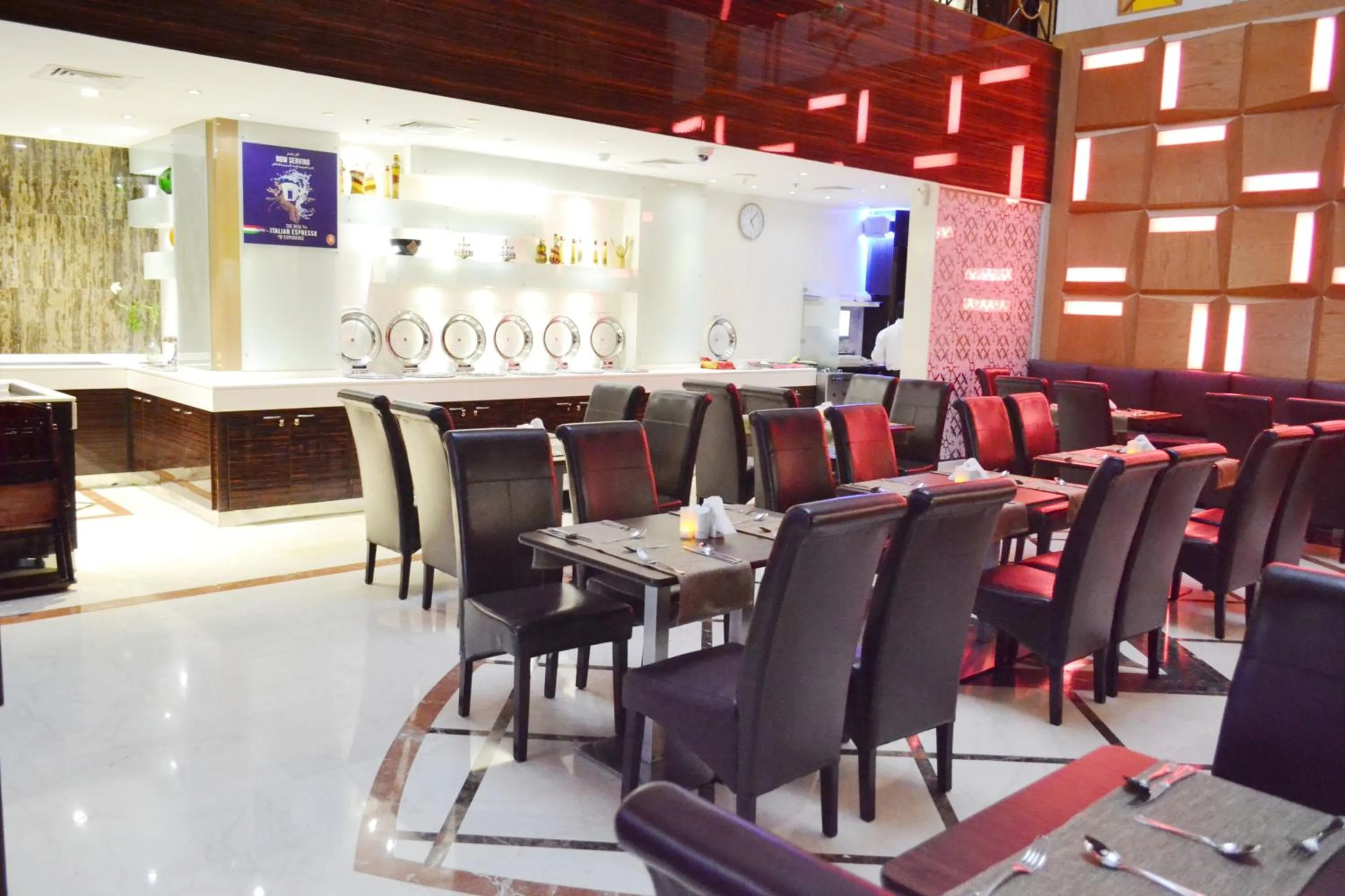 Restaurant/places to eat in Dorus Hotel