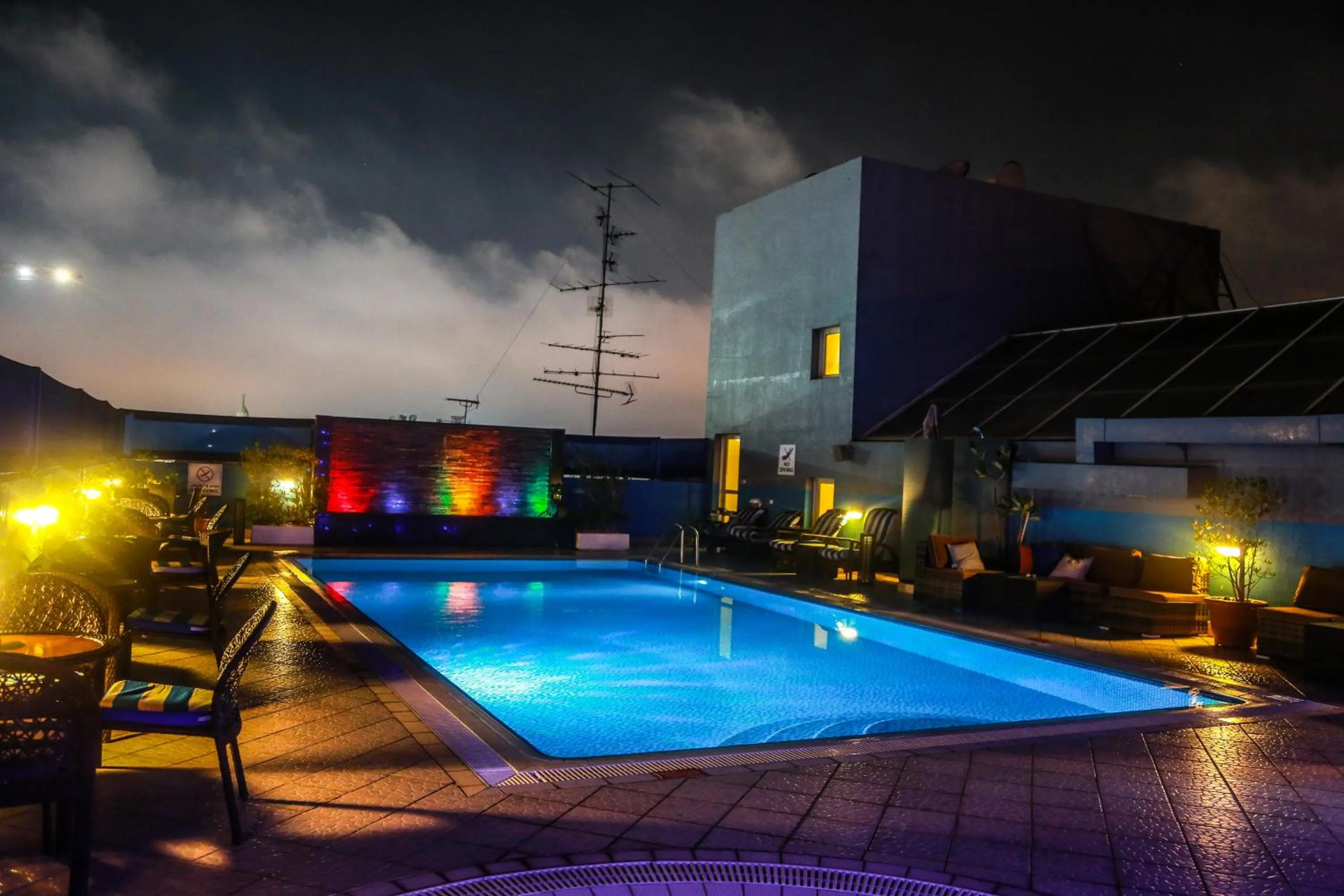 Pool view in Dorus Hotel