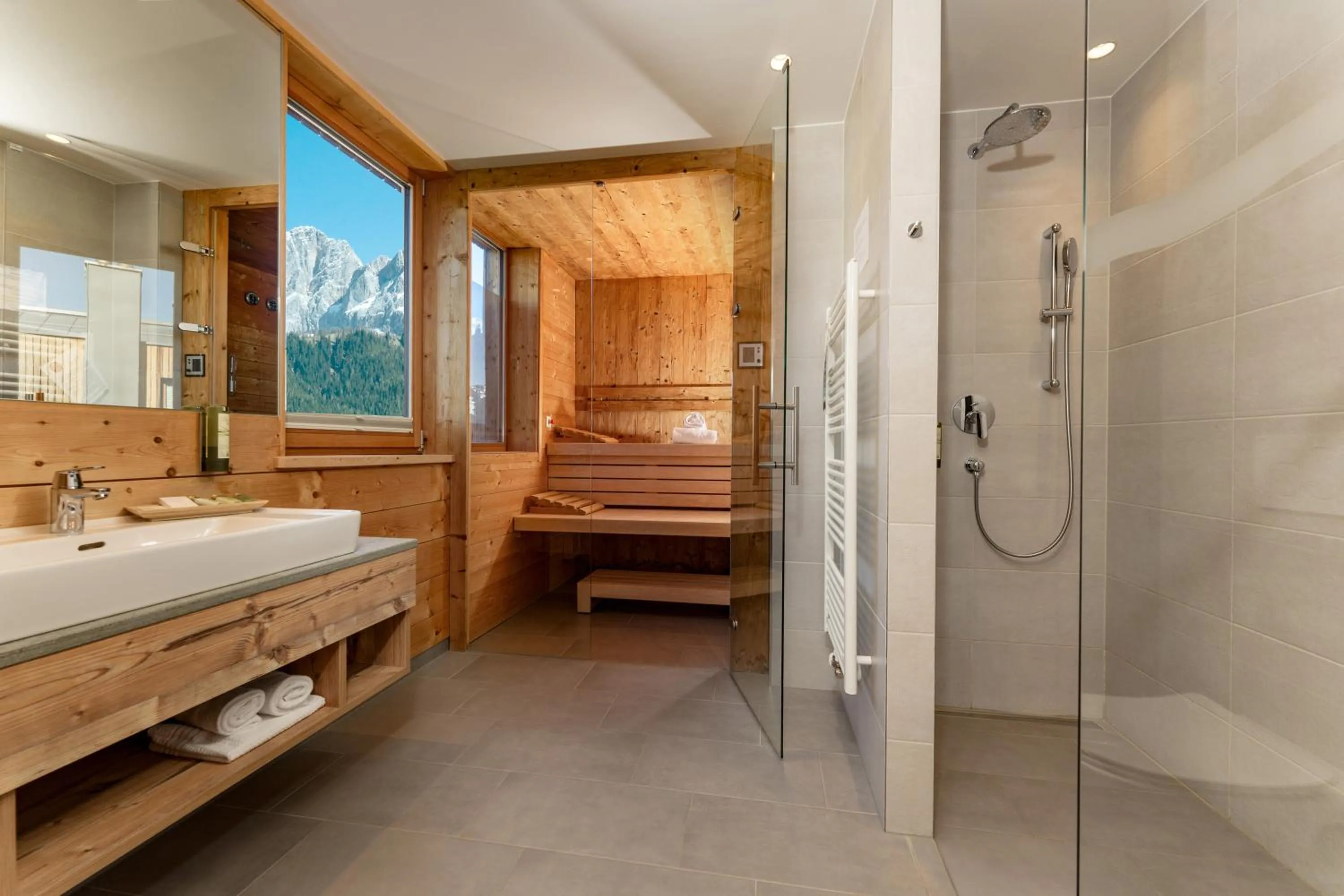 Shower in Rittis Alpin Chalets Dachstein